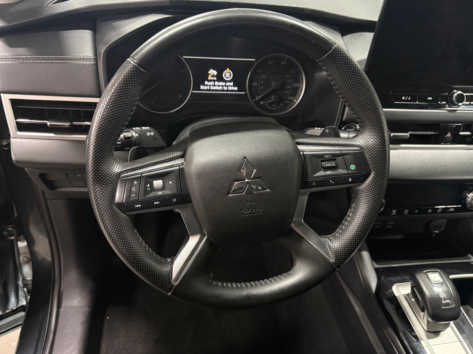 Thumbnail: 2025 Mitsubishi Outlander - 4
