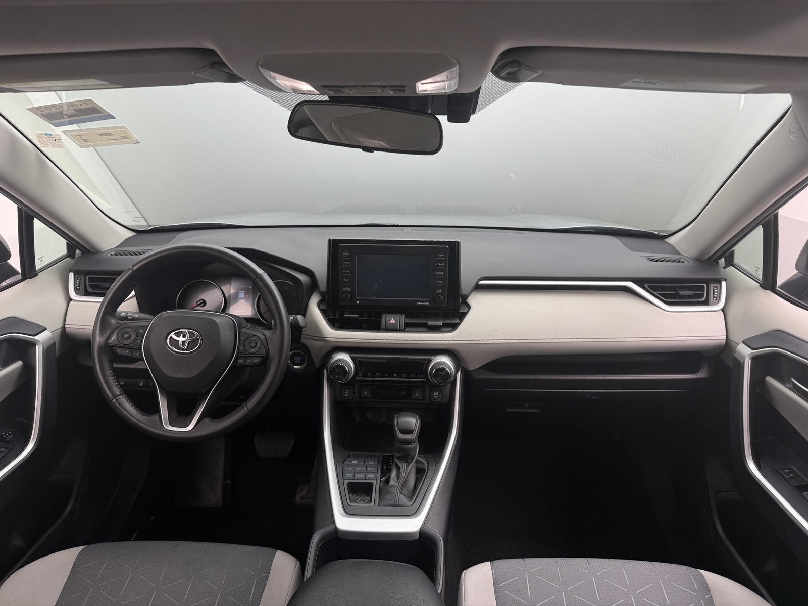 Thumbnail: 2022 Toyota RAV4 - 3