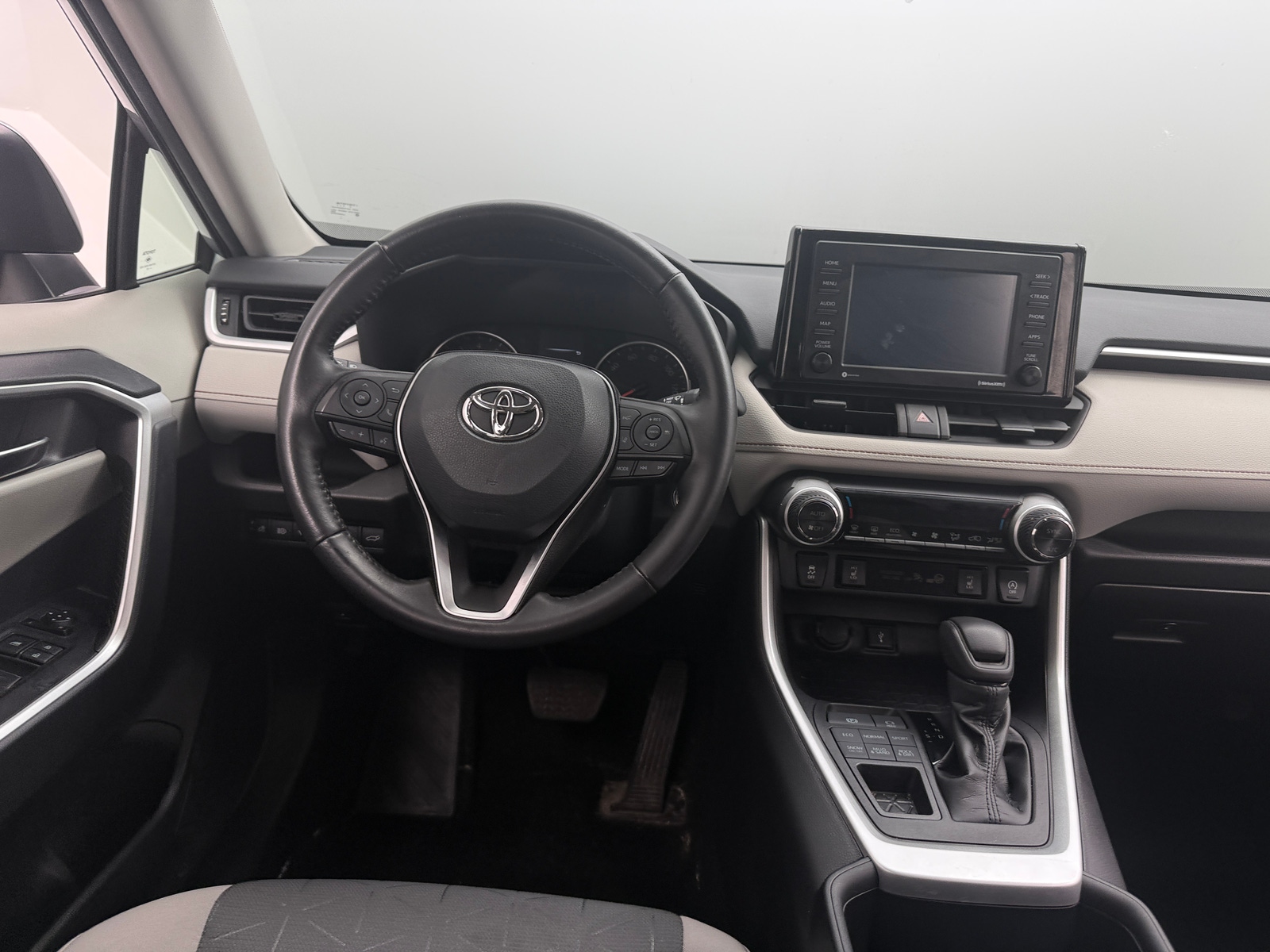 Thumbnail: 2022 Toyota RAV4 - 5
