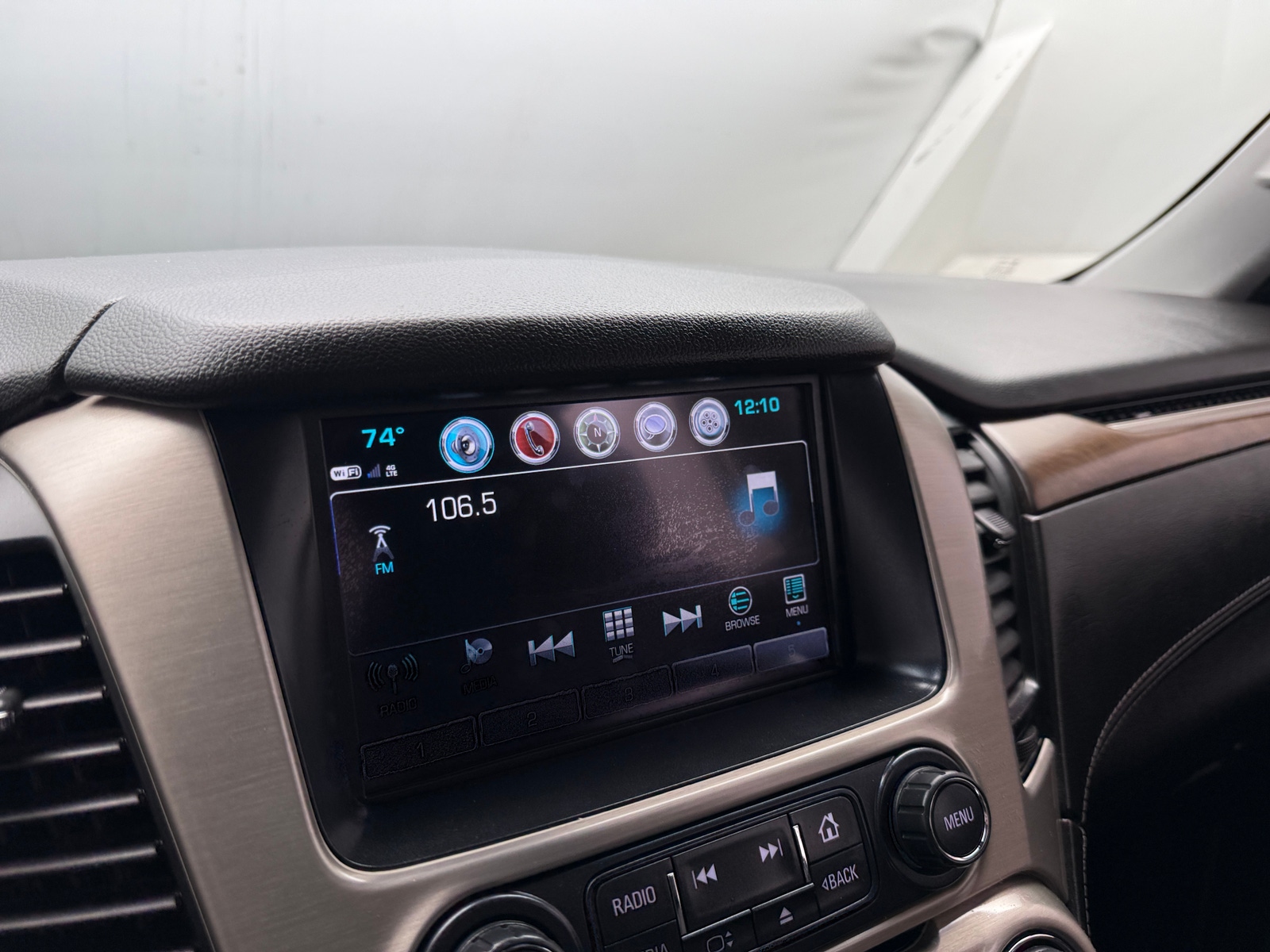 Thumbnail: 2019 GMC Yukon - 3