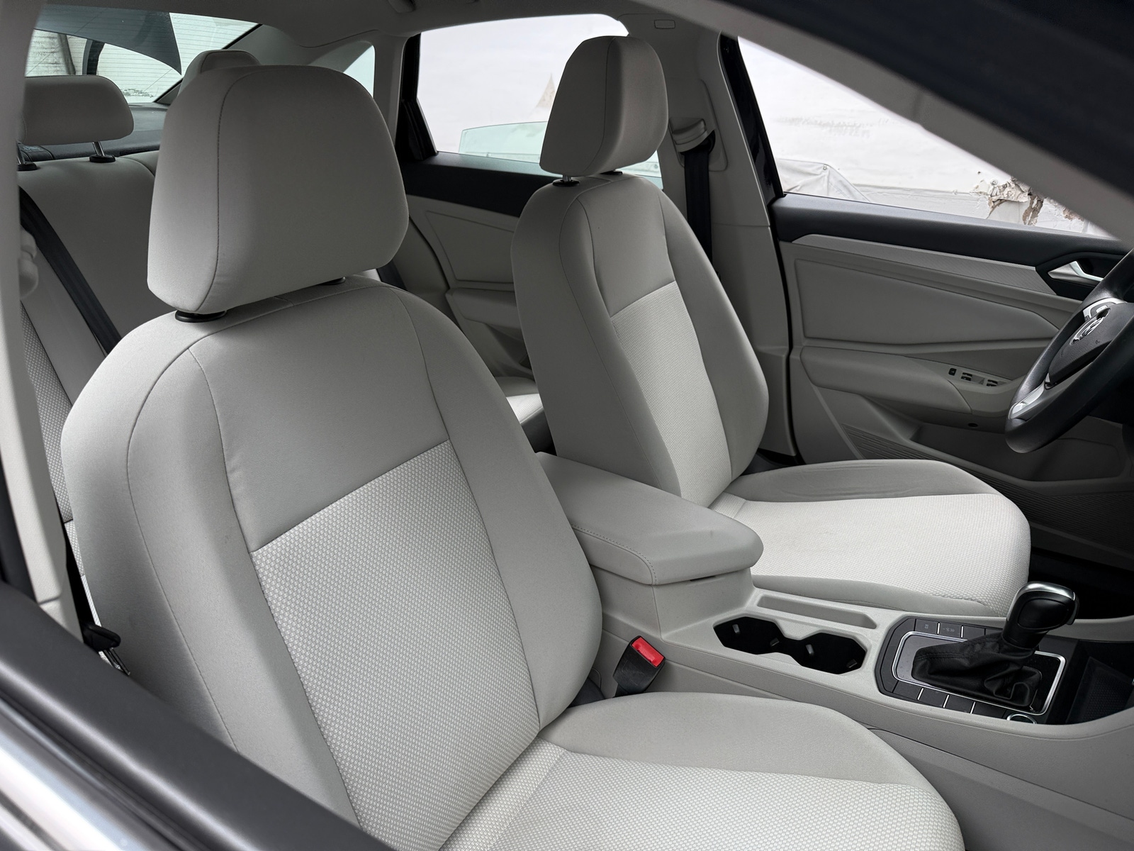 Thumbnail: 2019 Volkswagen Jetta - 2