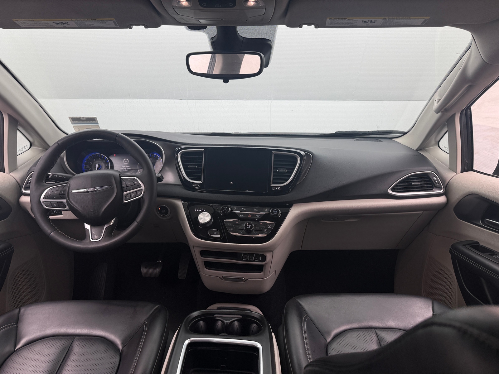 Thumbnail: 2023 Chrysler Pacifica - 2