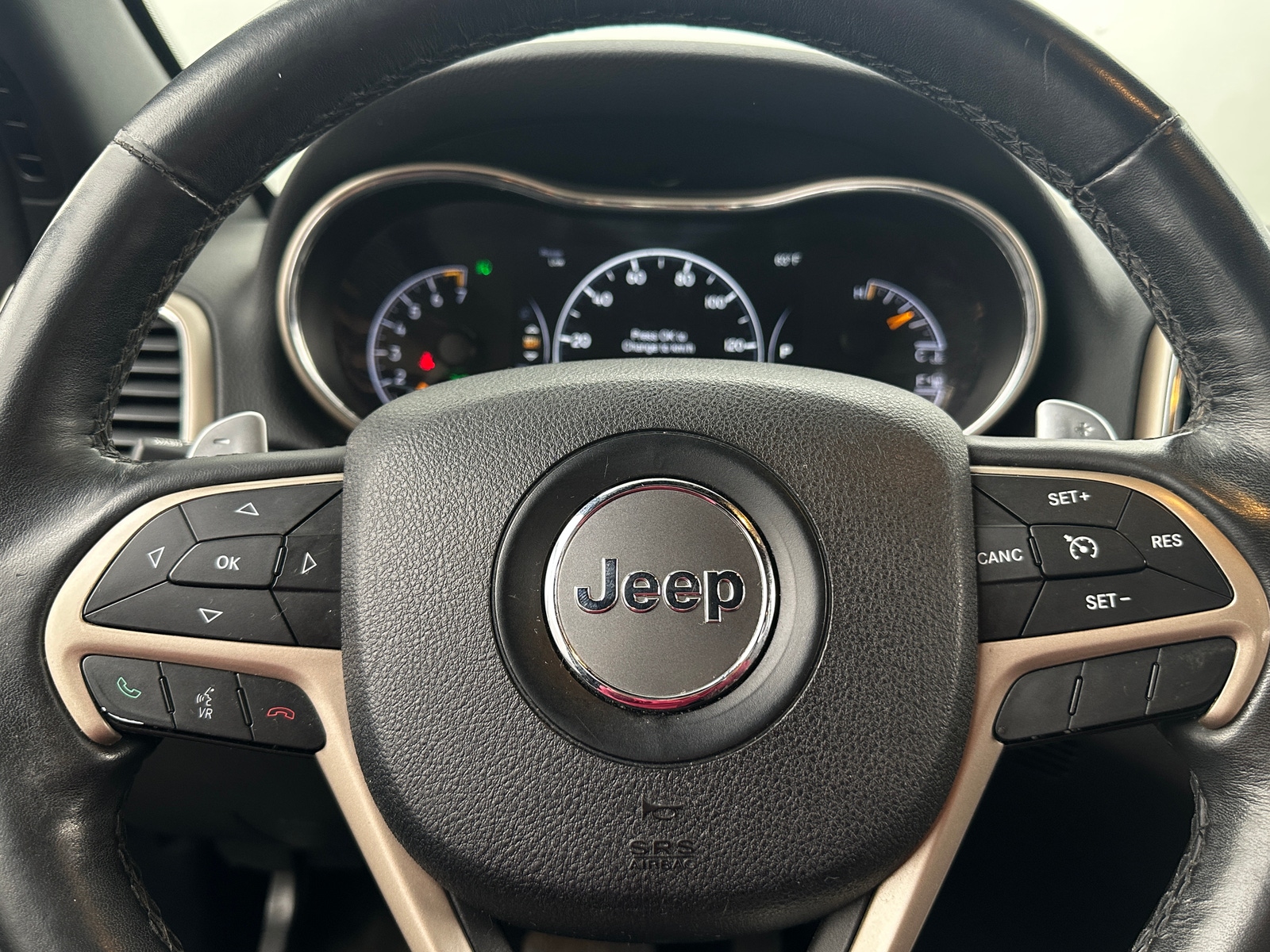 Thumbnail: 2015 Jeep Grand Cherokee - 4