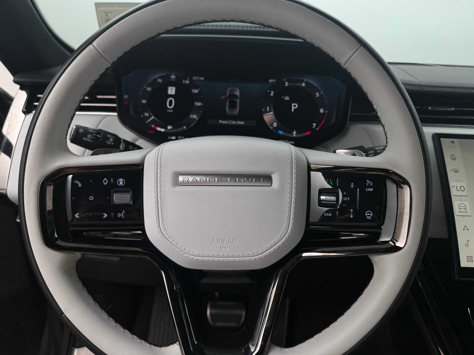 Thumbnail: 2024 Land Rover Range Rover Sport - 4