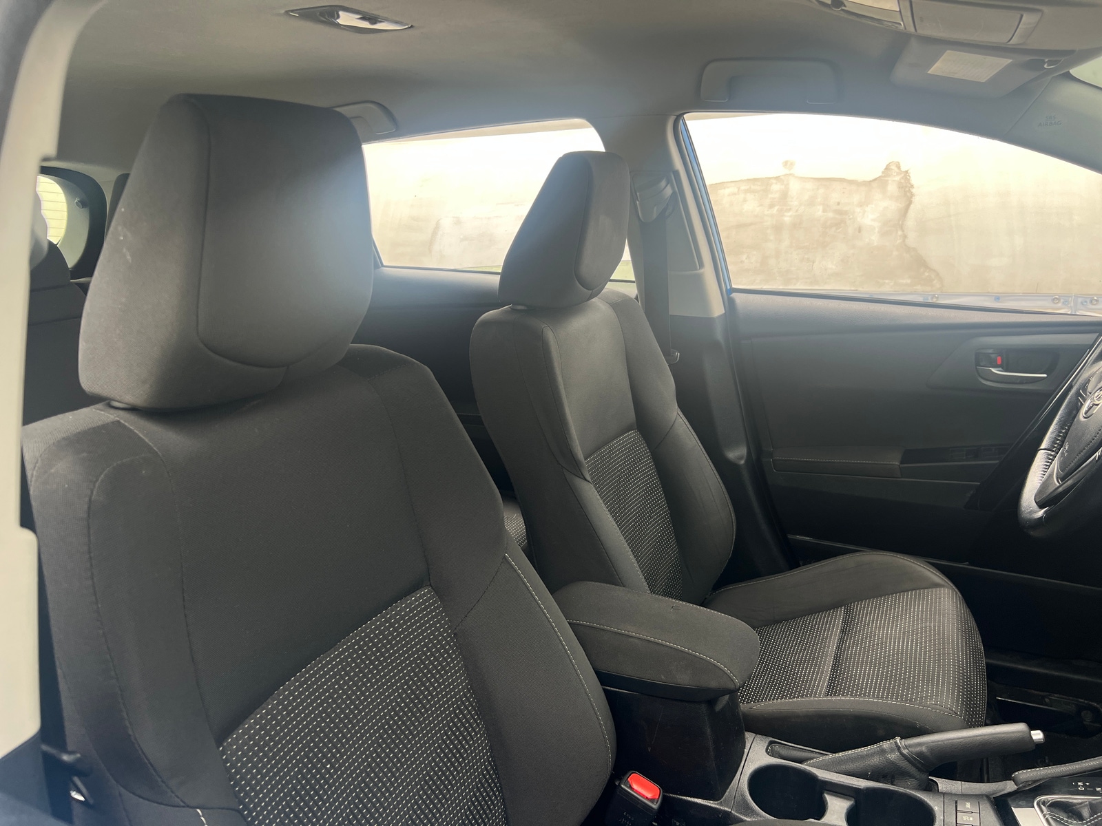 Thumbnail: 2018 Toyota Corolla iM - 2