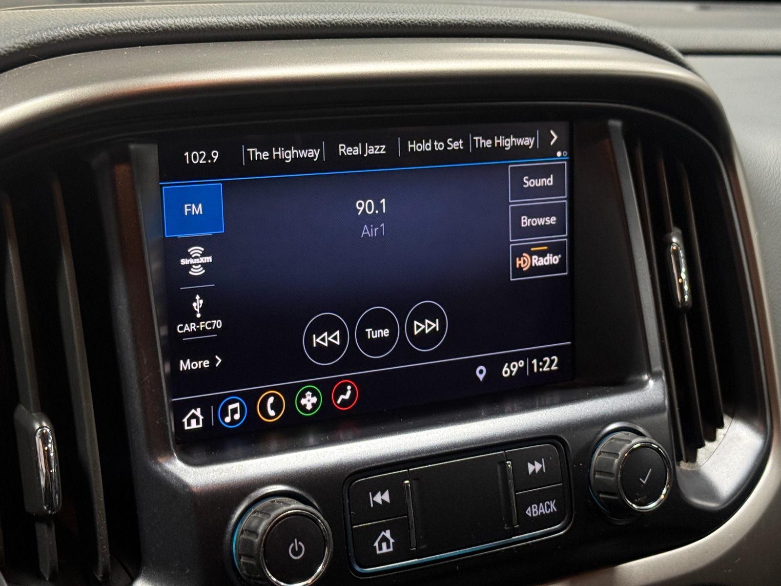 Thumbnail: 2019 Chevrolet Colorado - 4