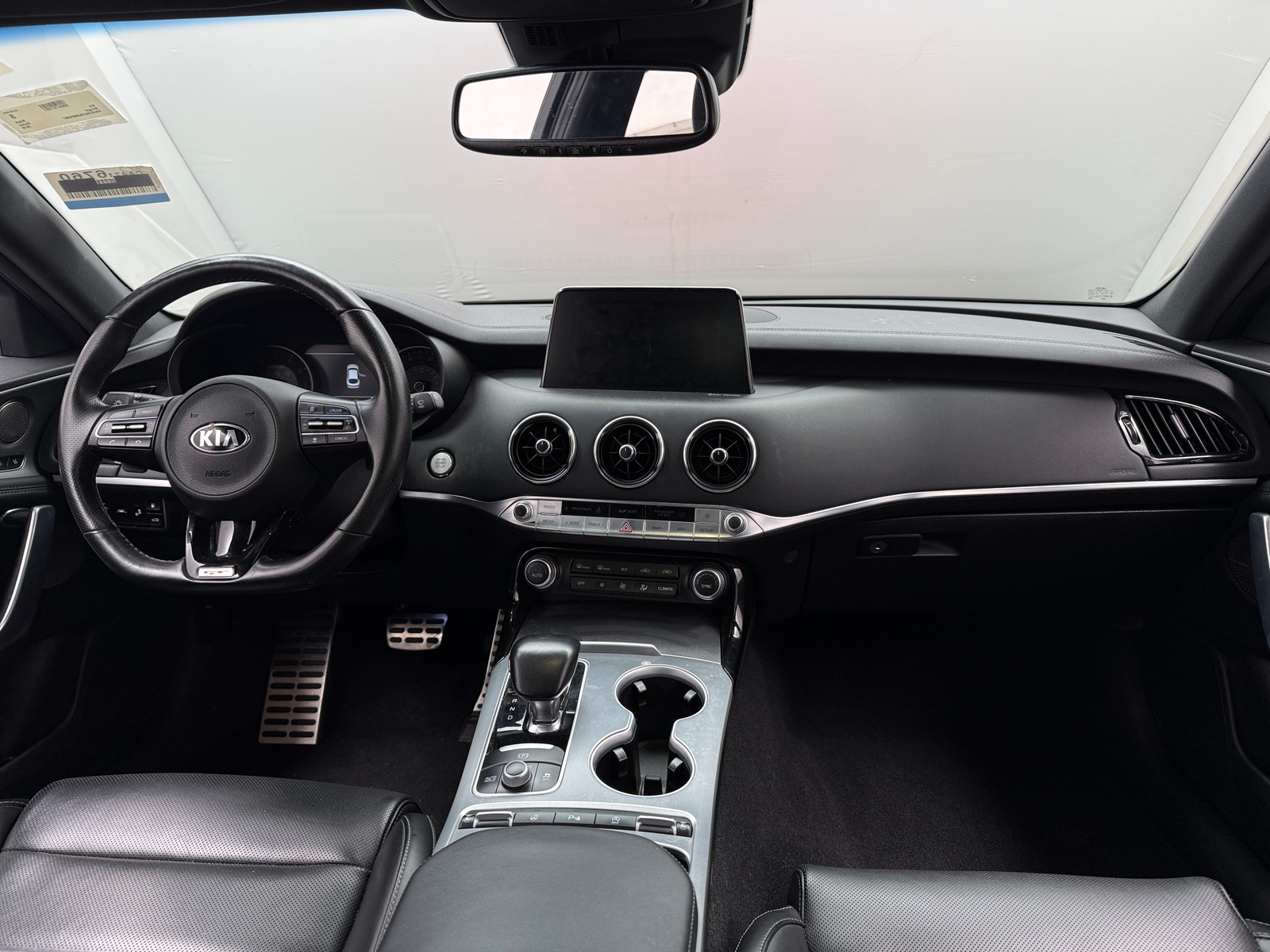 Thumbnail: 2018 Kia Stinger - 2