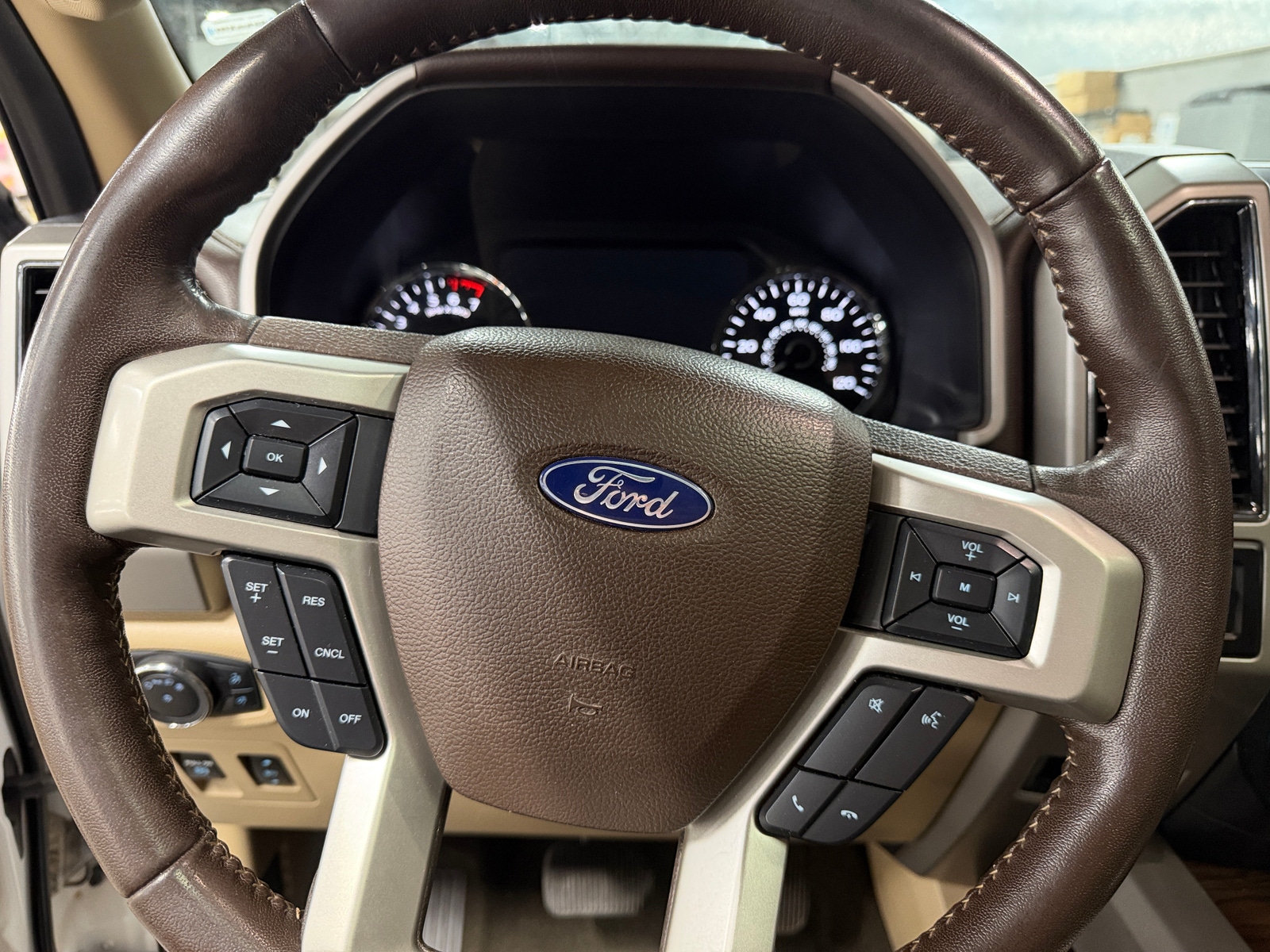 Thumbnail: 2020 Ford Econoline - 4