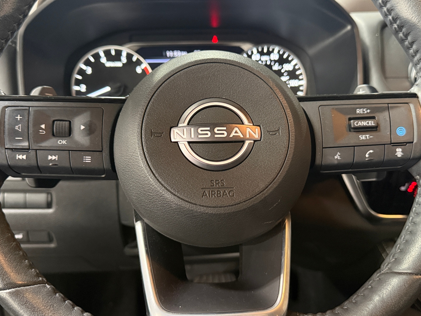 Thumbnail: 2023 Nissan Rogue - 4