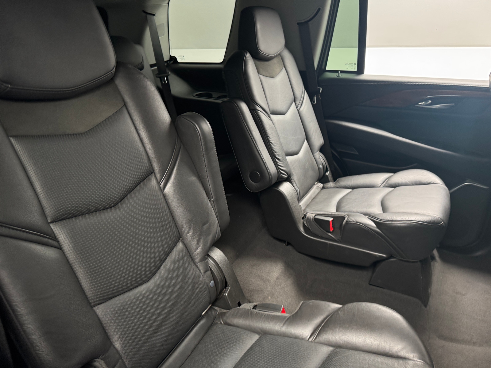 Thumbnail: 2019 Cadillac Escalade - 6