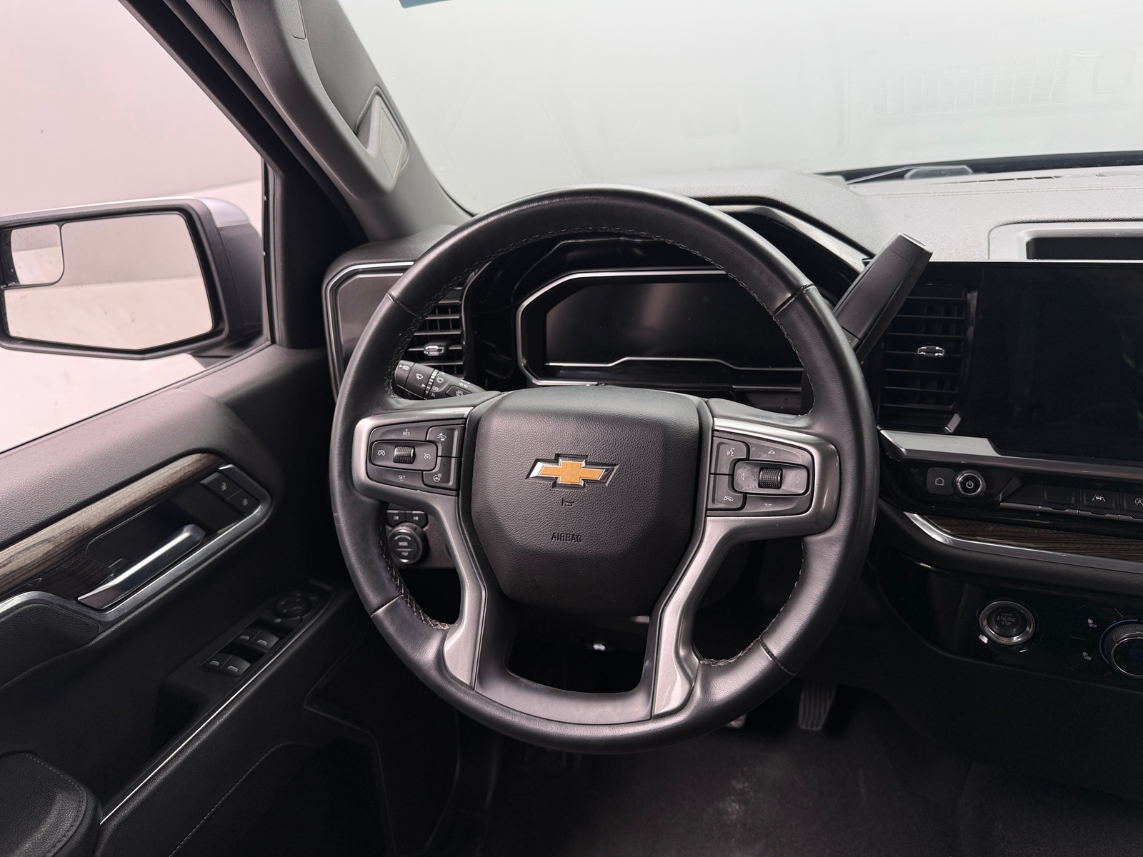 Thumbnail: 2023 Chevrolet Silverado 1500 - 5