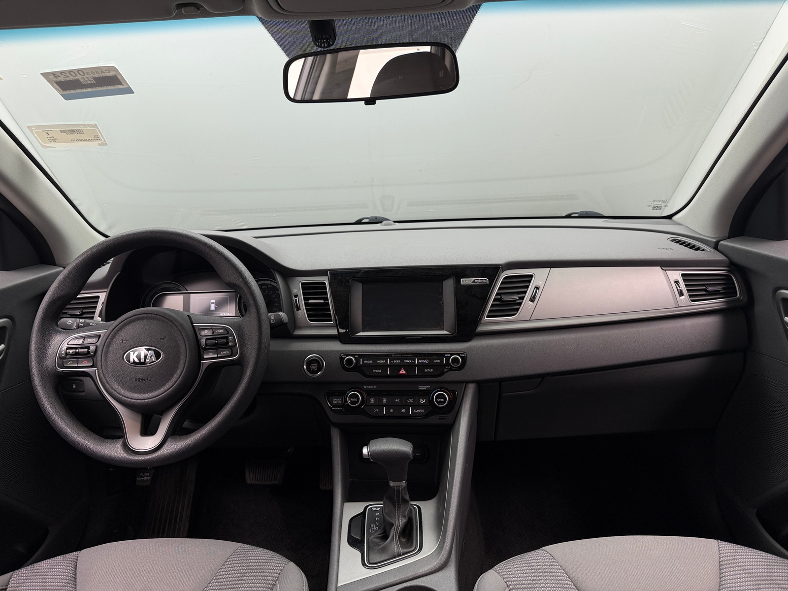 Thumbnail: 2018 Kia Niro - 3