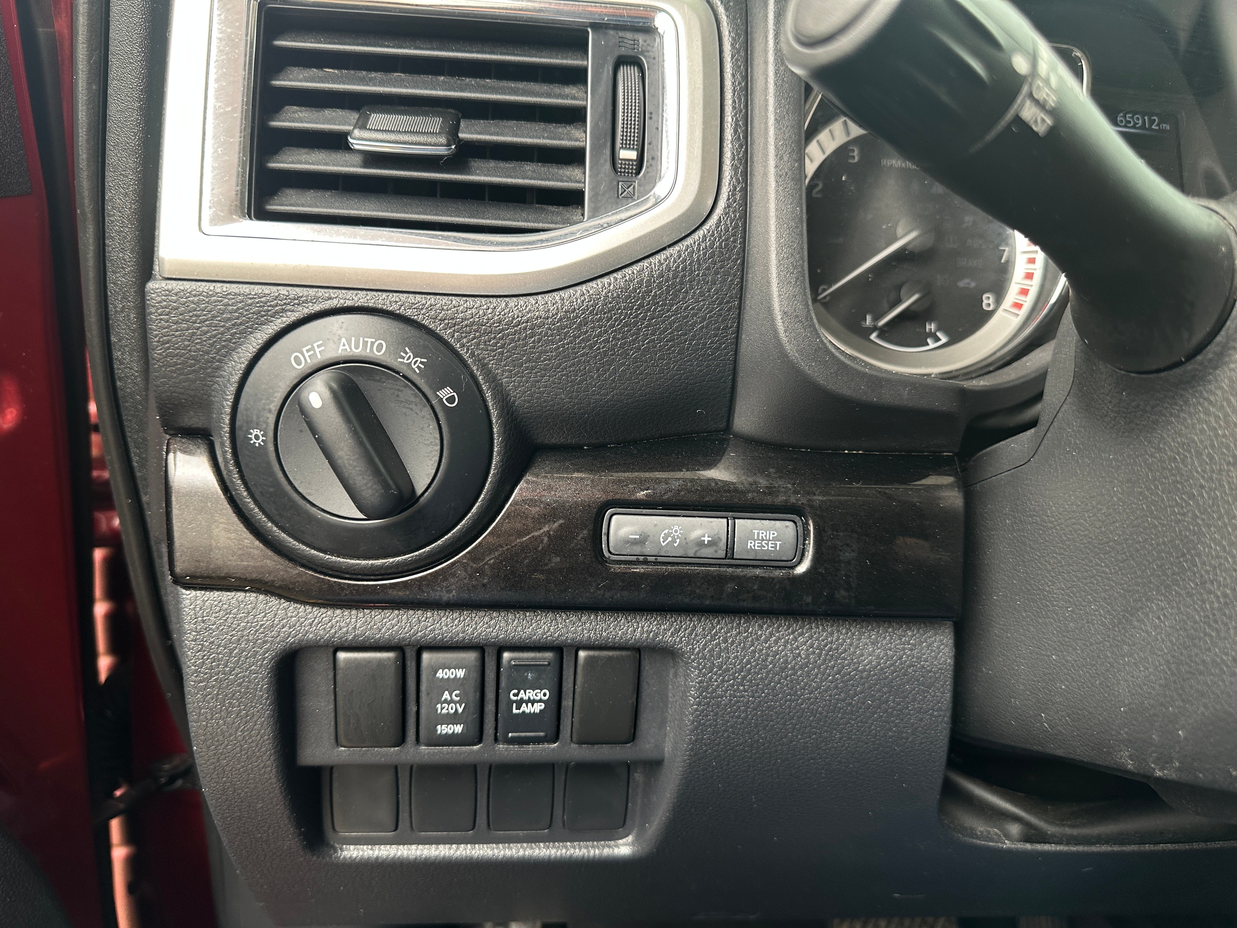 2018 Nissan Titan XD SV - Photo 11