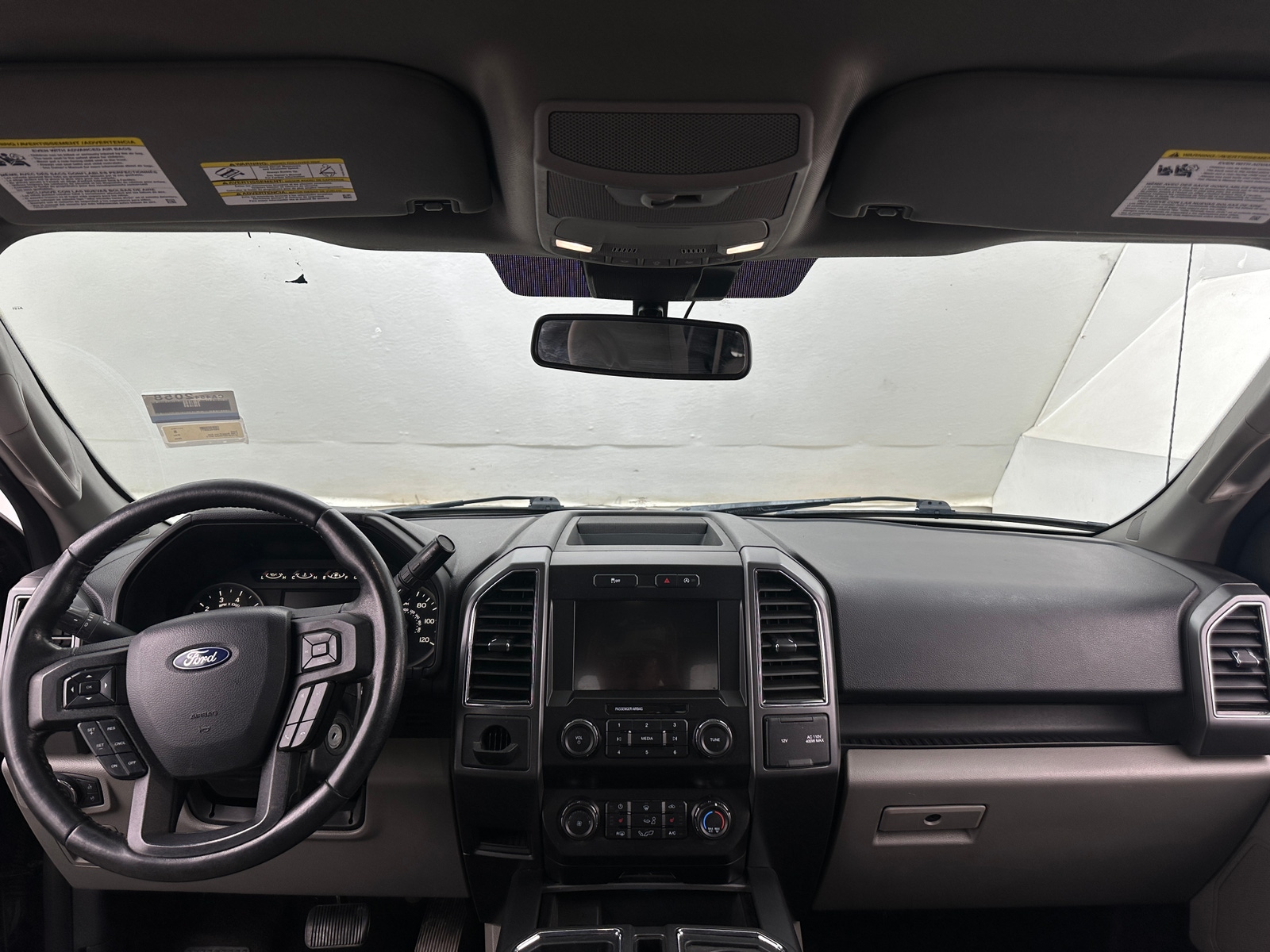 Thumbnail: 2019 Ford Econoline - 3