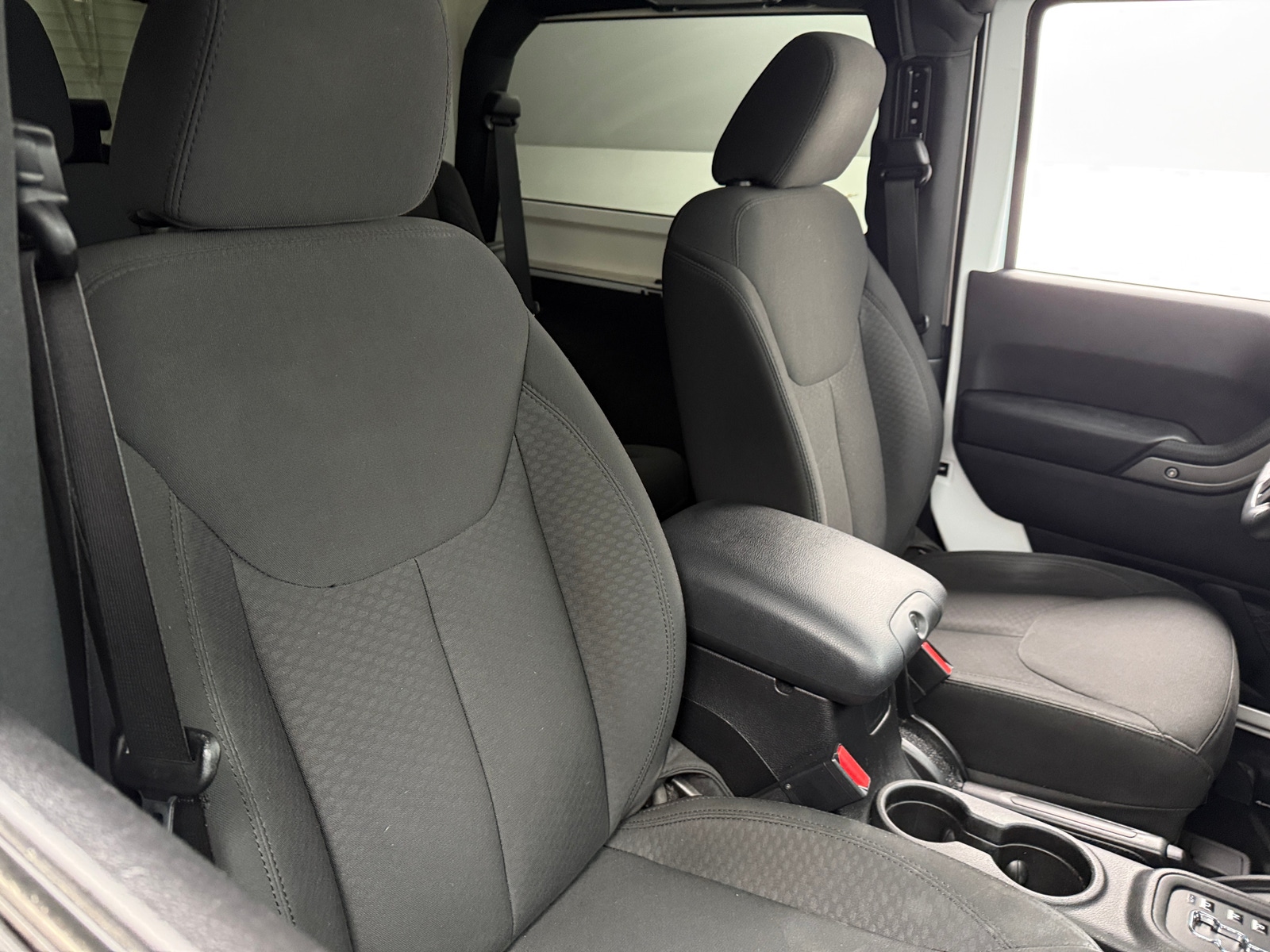 Thumbnail: 2015 Jeep Wrangler - 2