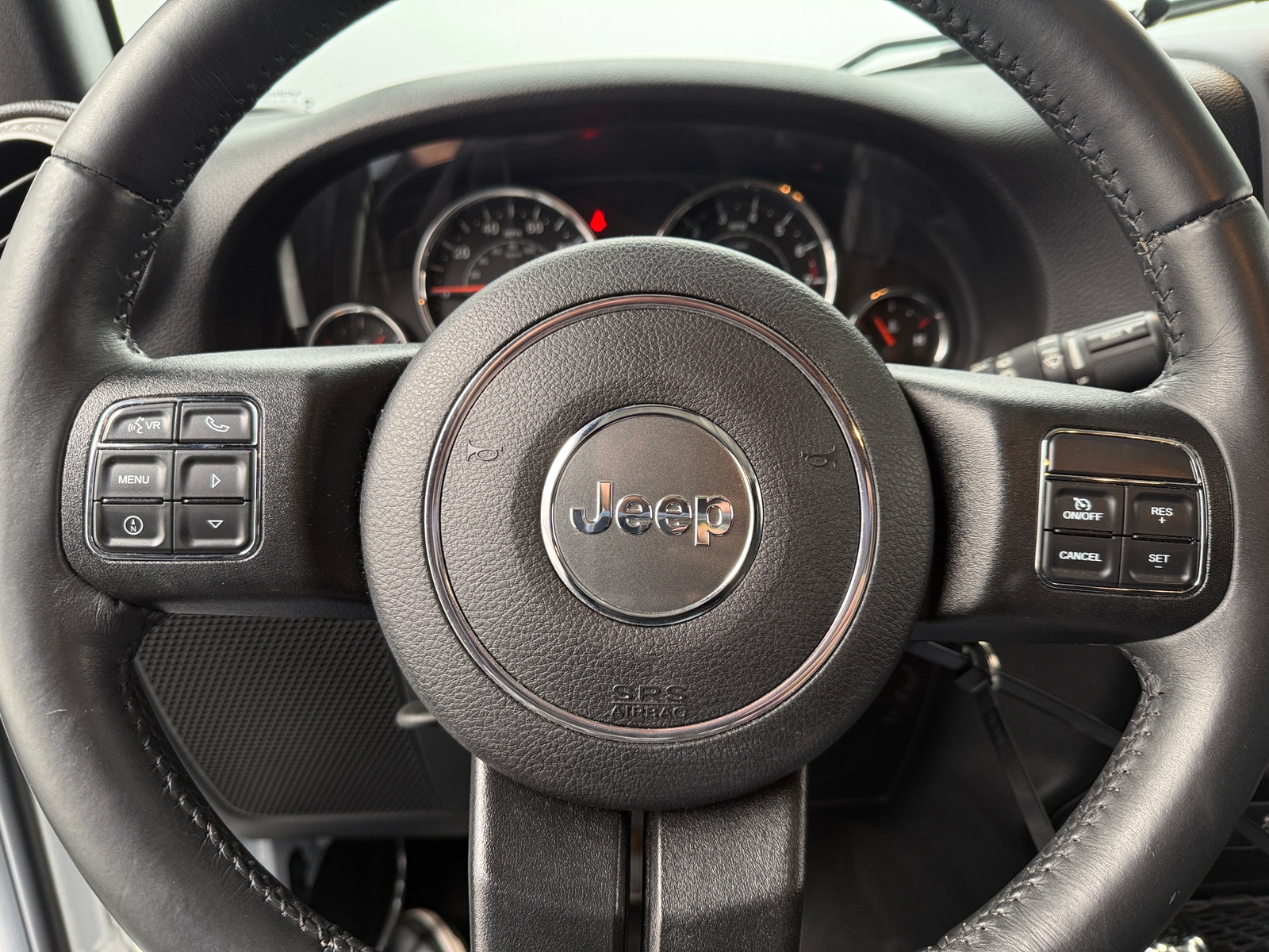 Thumbnail: 2015 Jeep Wrangler - 5