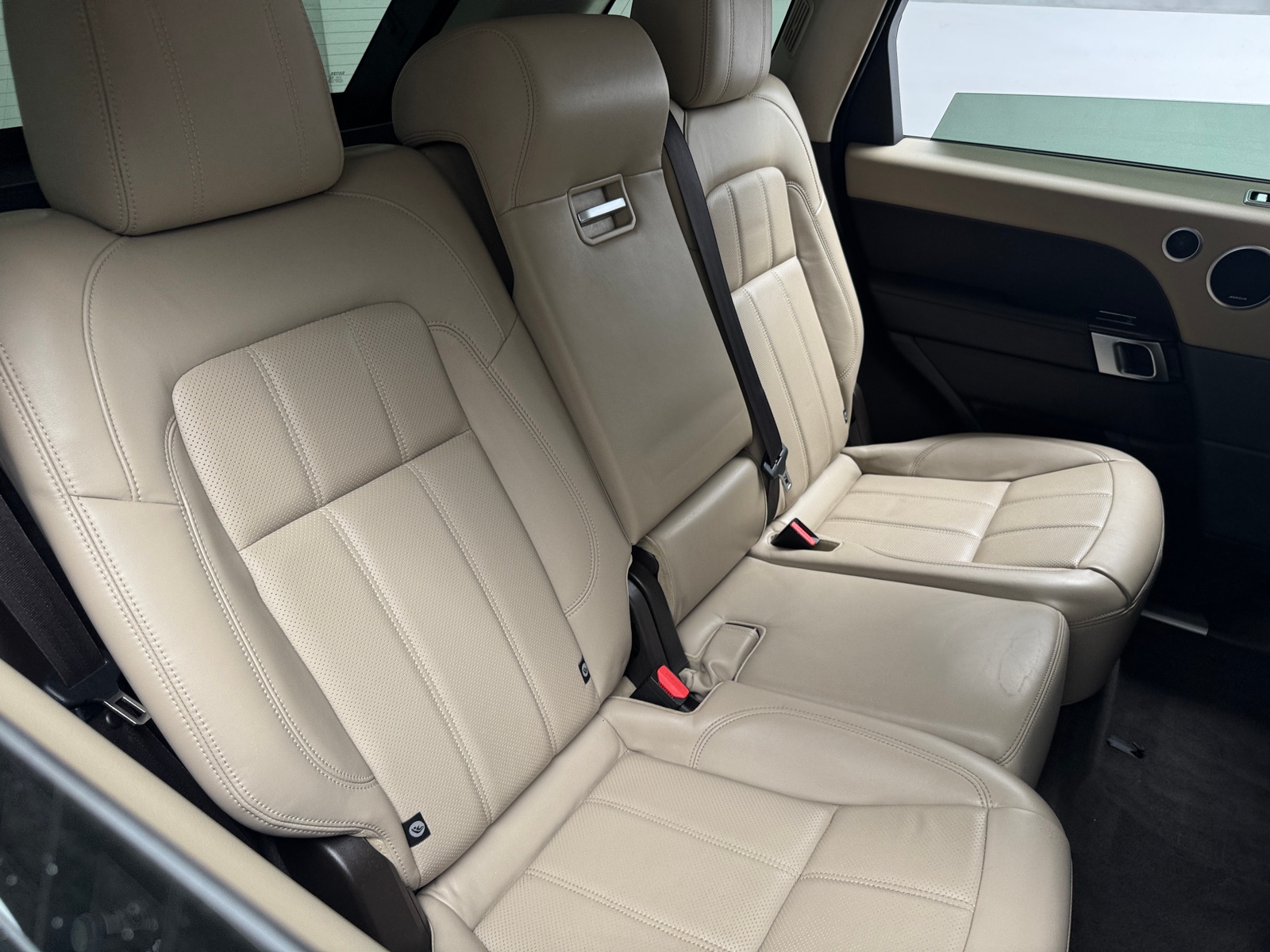 Thumbnail: 2020 Land Rover Range Rover Sport - 6