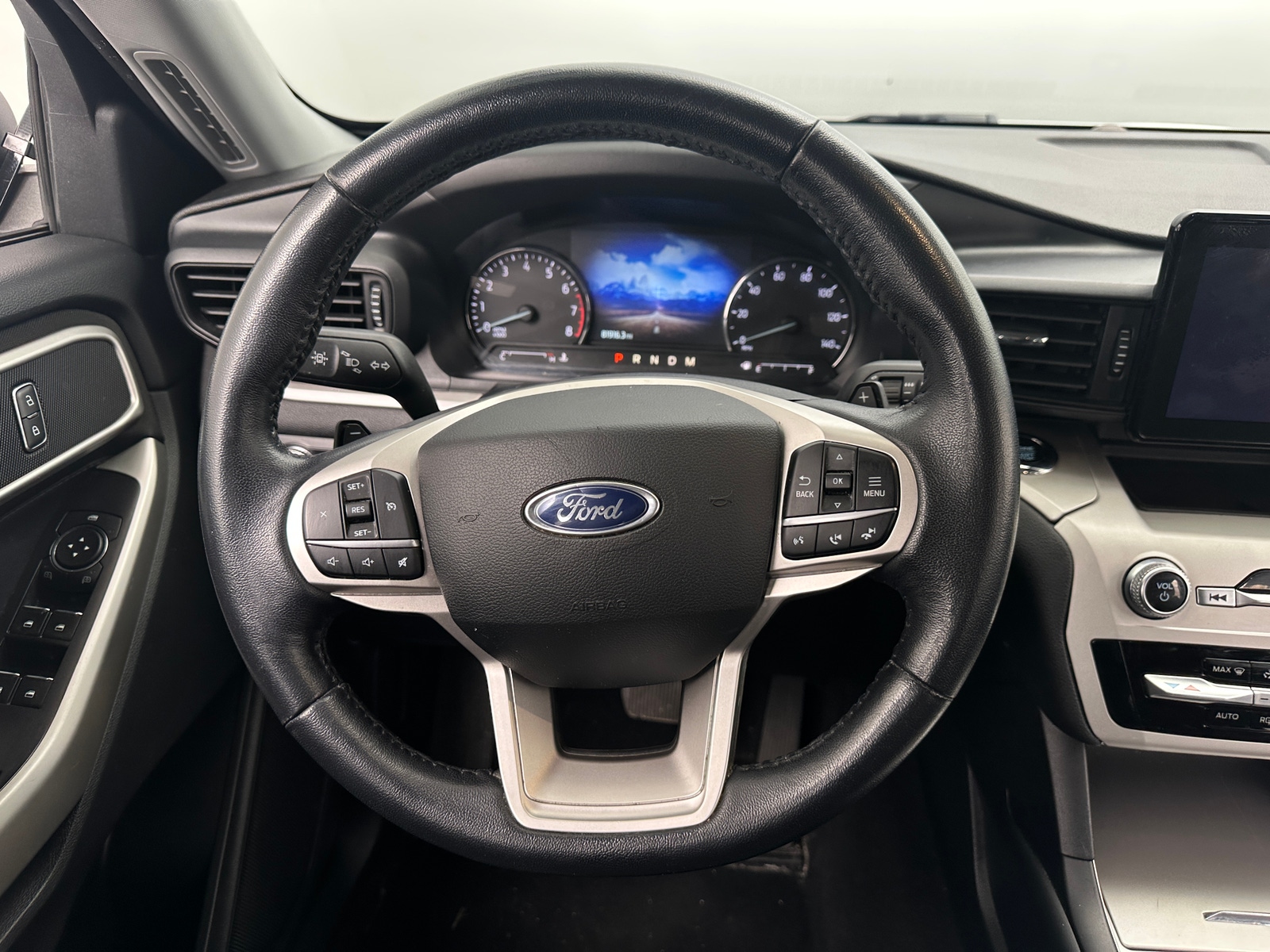 Thumbnail: 2020 Ford Explorer - 5