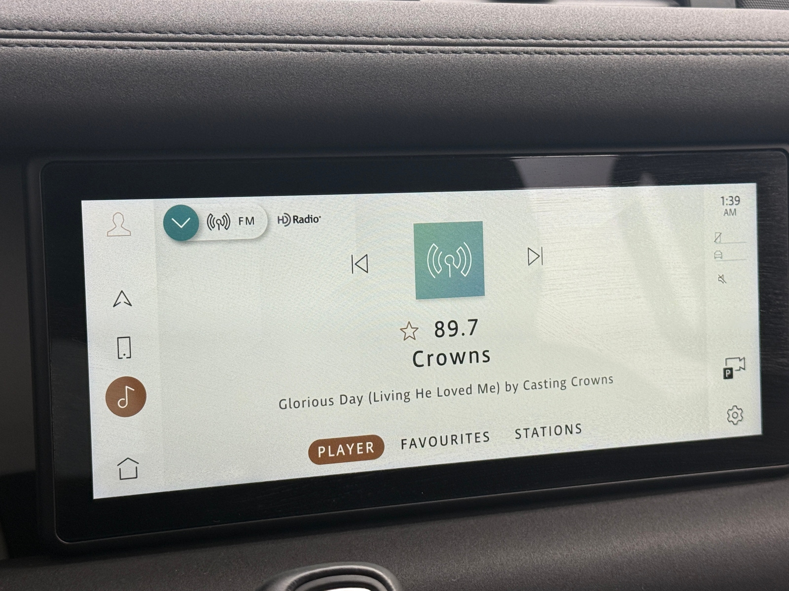 Thumbnail: 2020 Land Rover Defender - 3