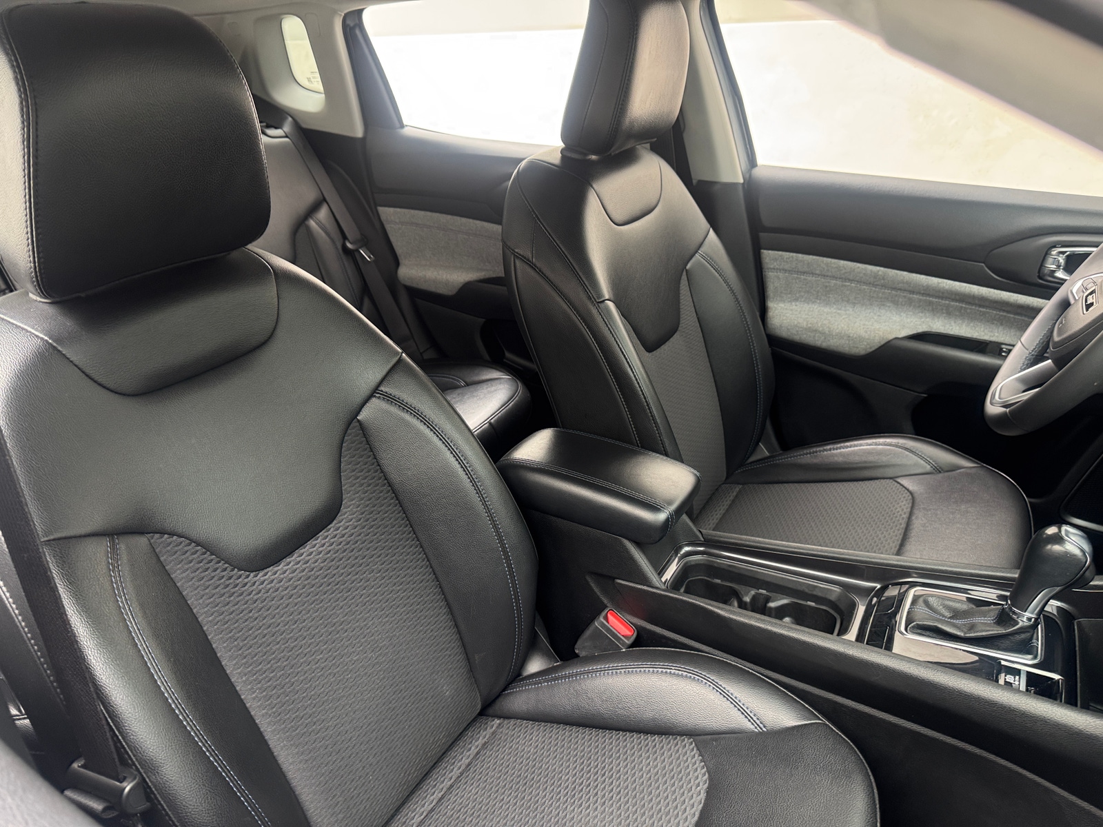 Thumbnail: 2022 Jeep Compass - 2