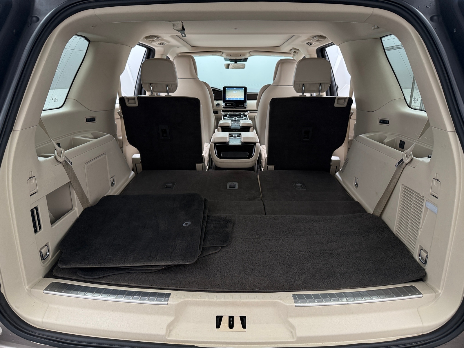 Thumbnail: 2020 Lincoln Navigator - 6