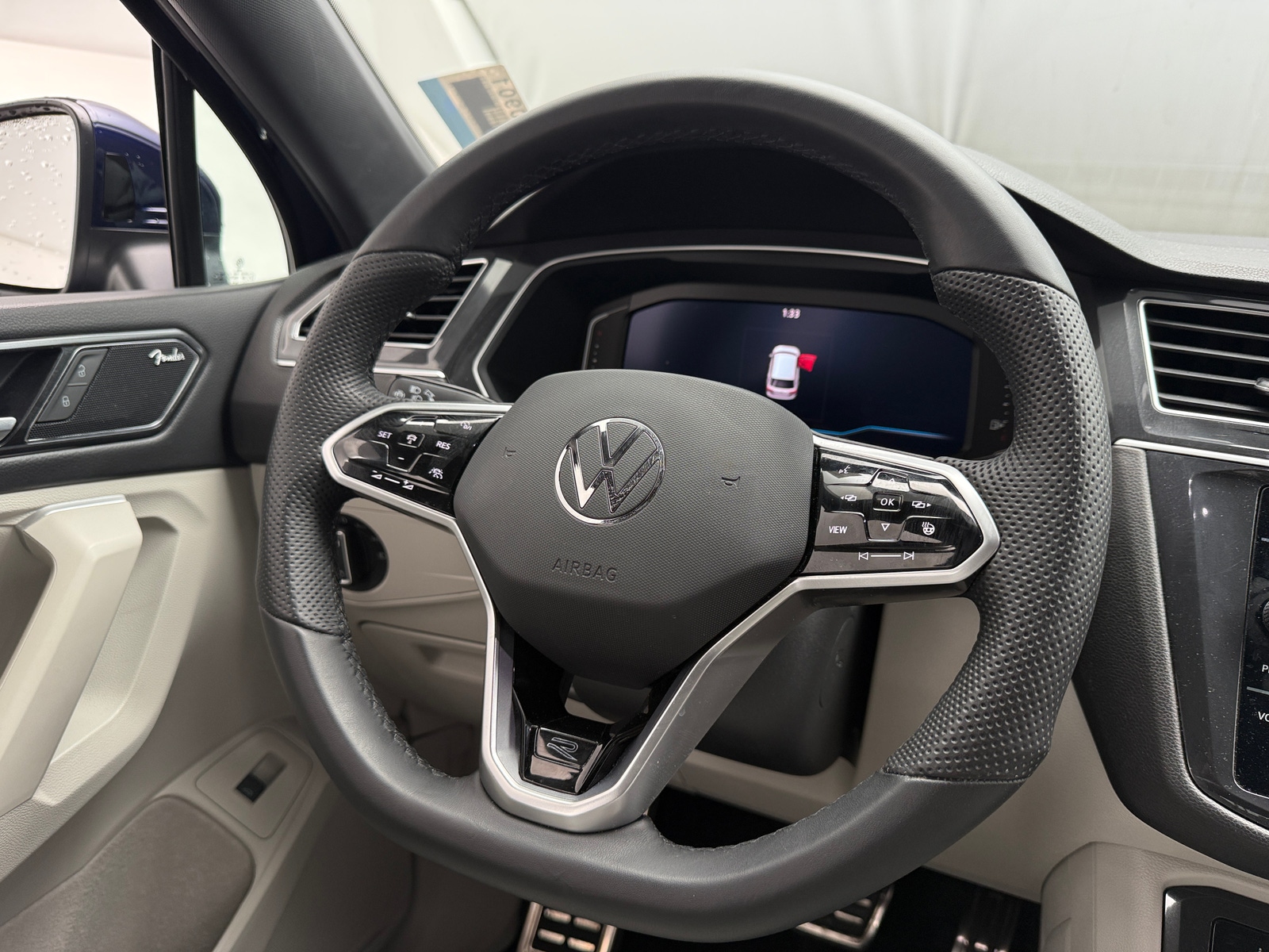 Thumbnail: 2024 Volkswagen Tiguan - 4