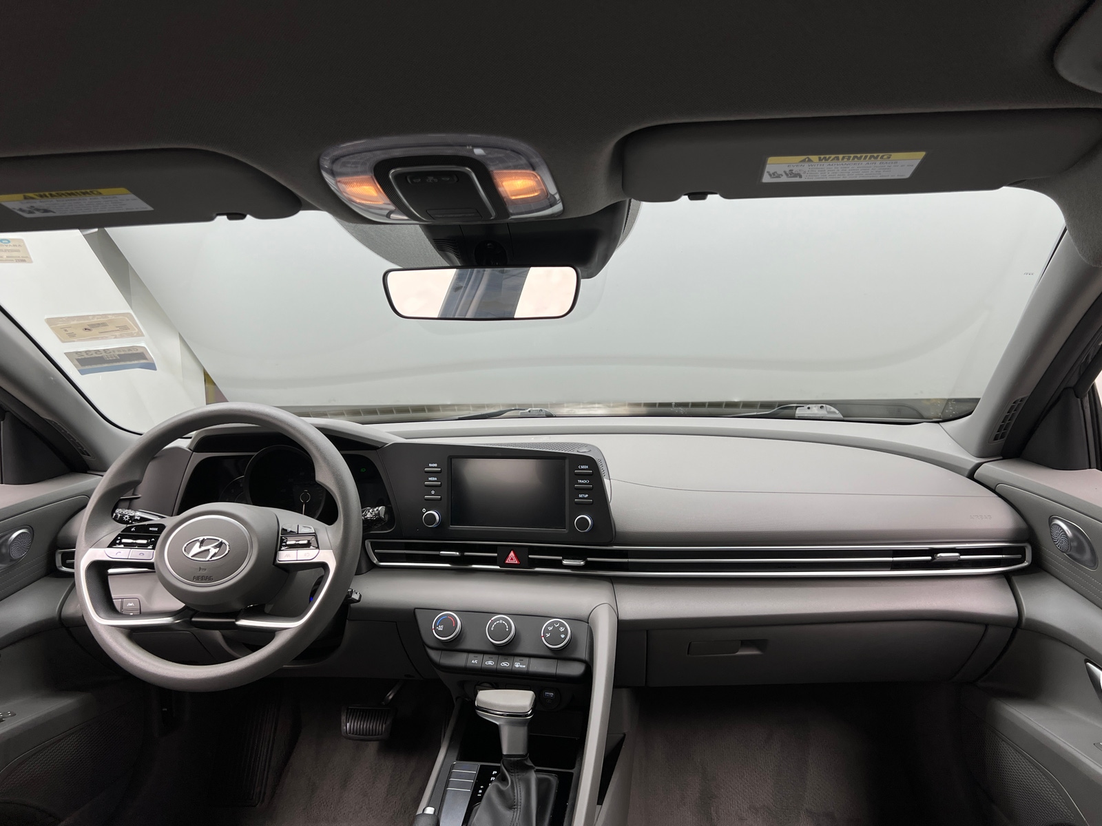 Thumbnail: 2023 Hyundai Elantra - 3