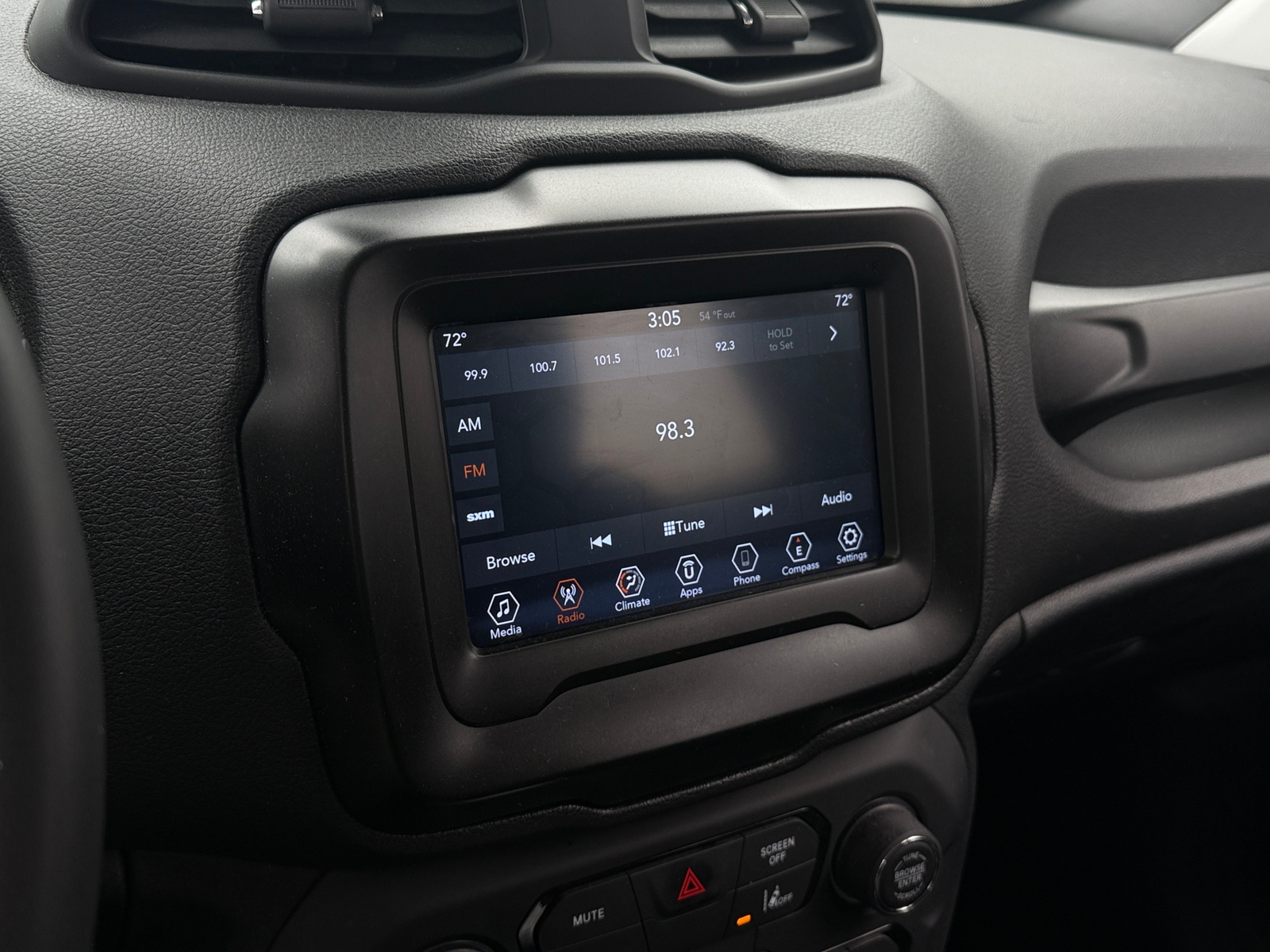 Thumbnail: 2021 Jeep Renegade - 4