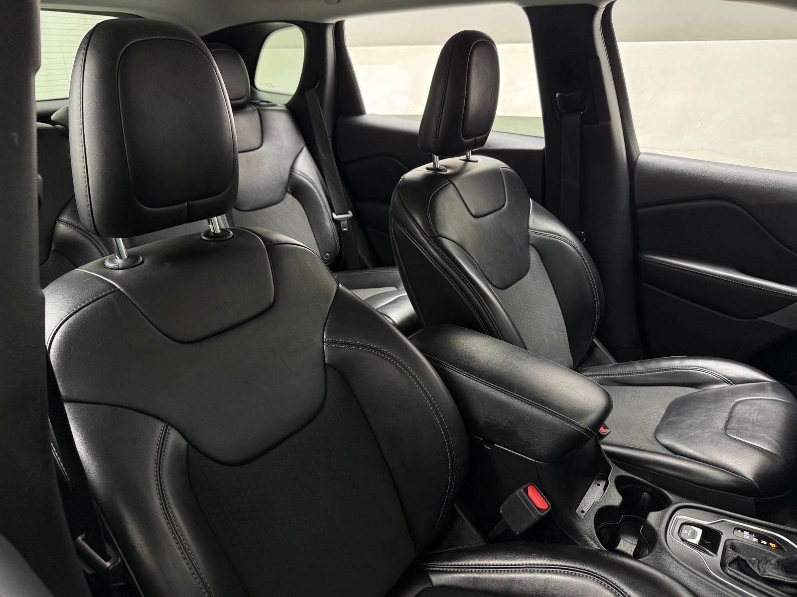 Thumbnail: 2019 Jeep Cherokee - 2