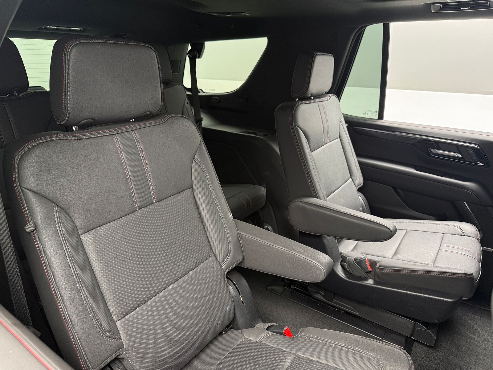 Thumbnail: 2025 Chevrolet Tahoe - 5