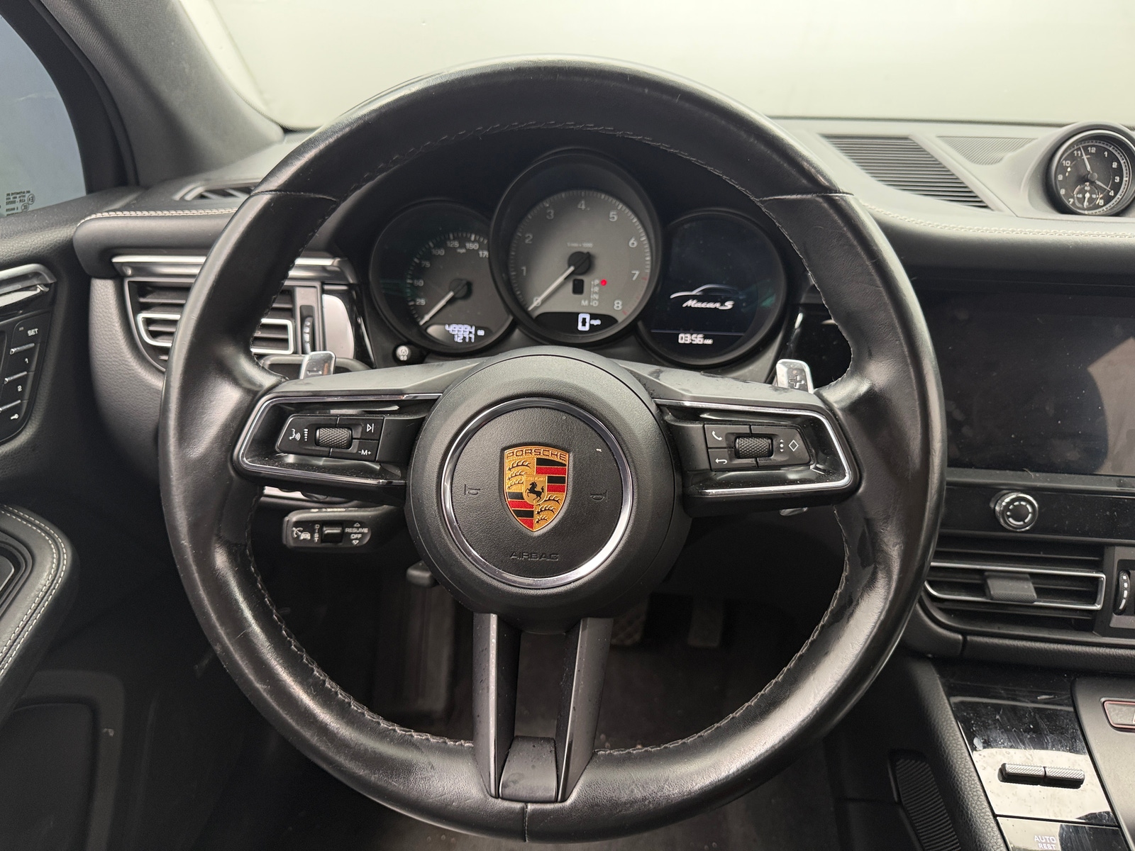 Thumbnail: 2023 Porsche Macan - 4