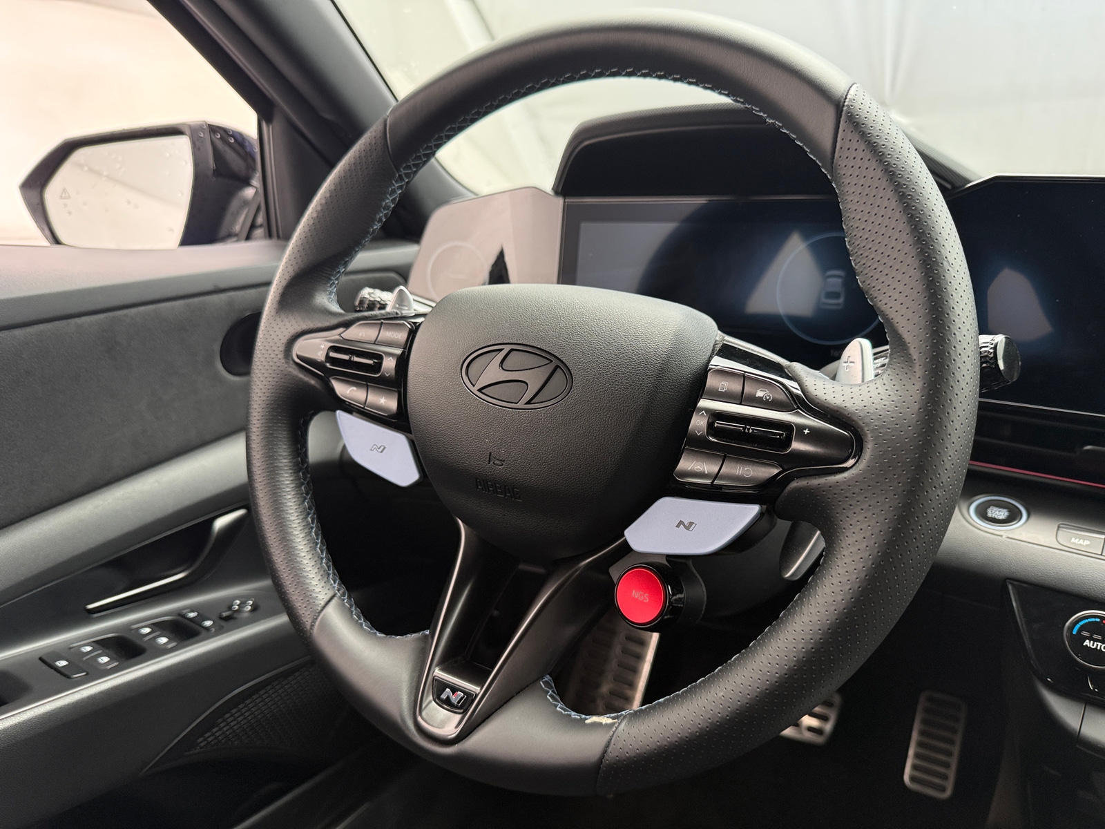 Thumbnail: 2025 Hyundai Elantra - 5