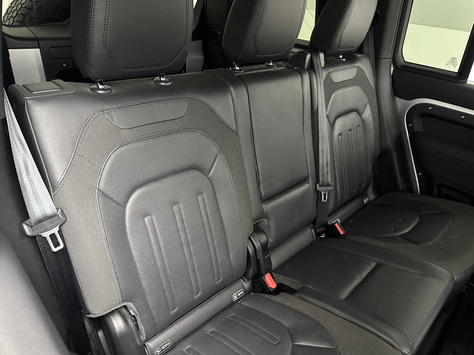 Thumbnail: 2020 Land Rover Defender - 5