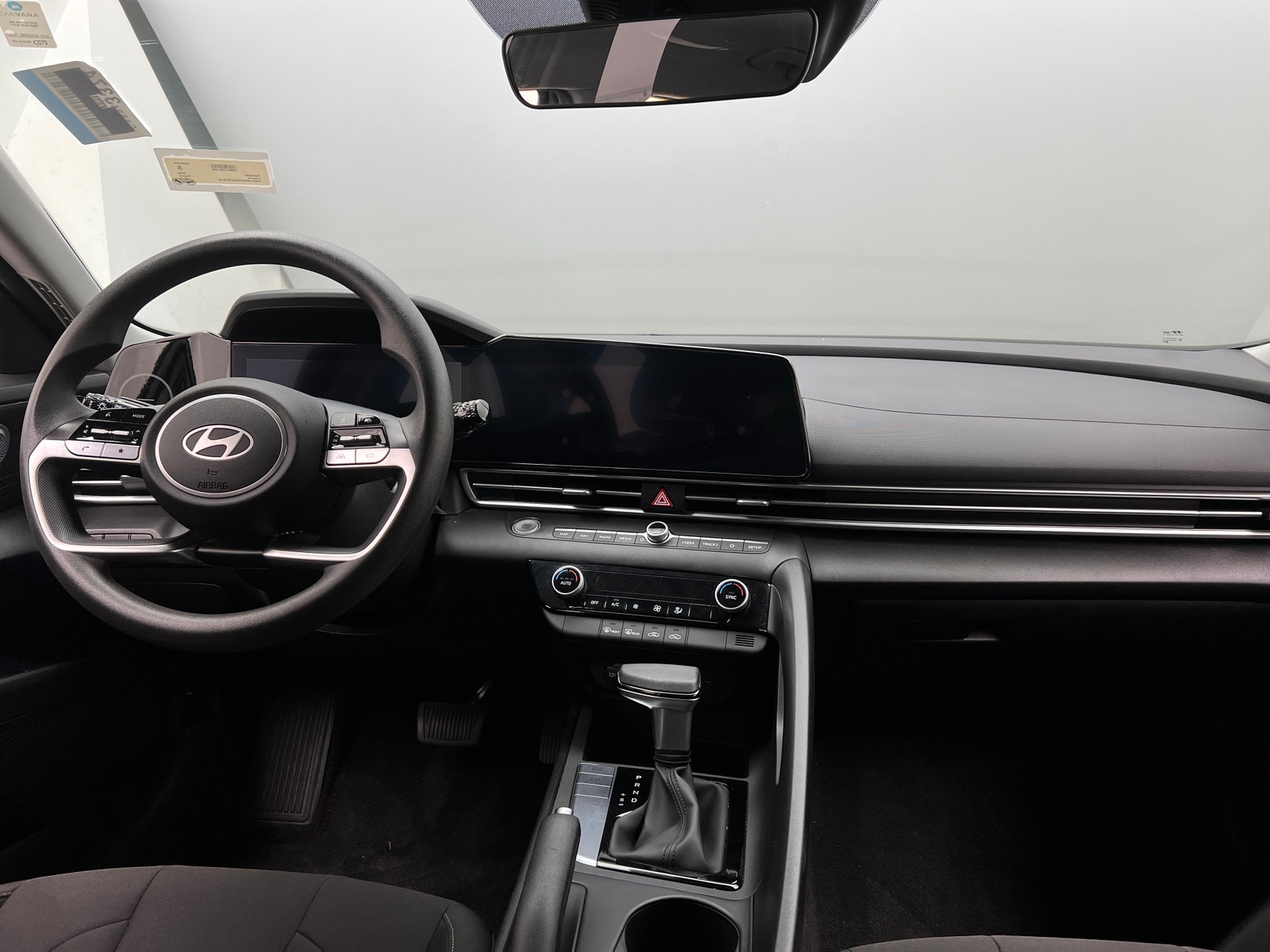 Thumbnail: 2024 Hyundai Elantra - 3