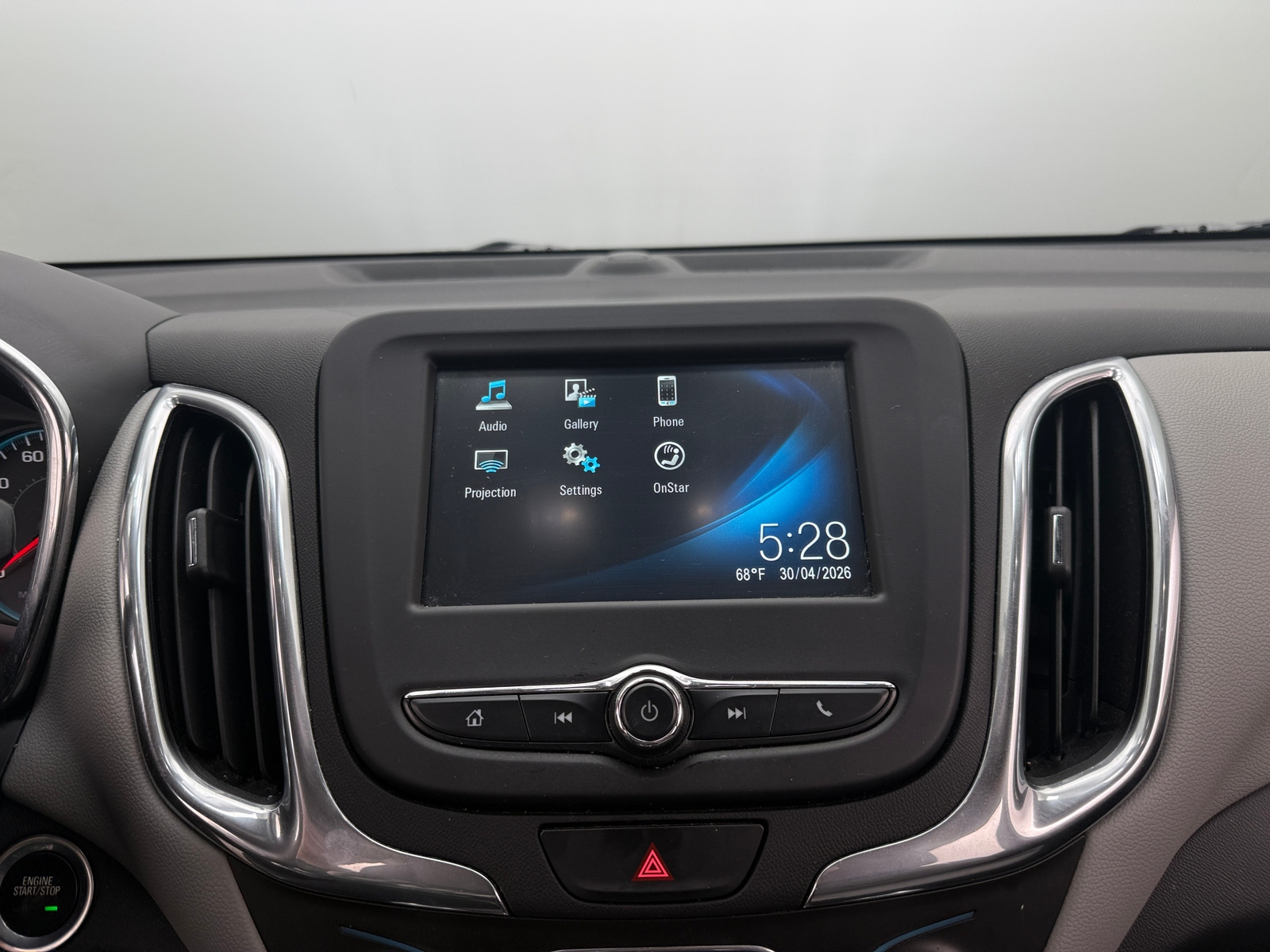 Thumbnail: 2018 Chevrolet Equinox - 4