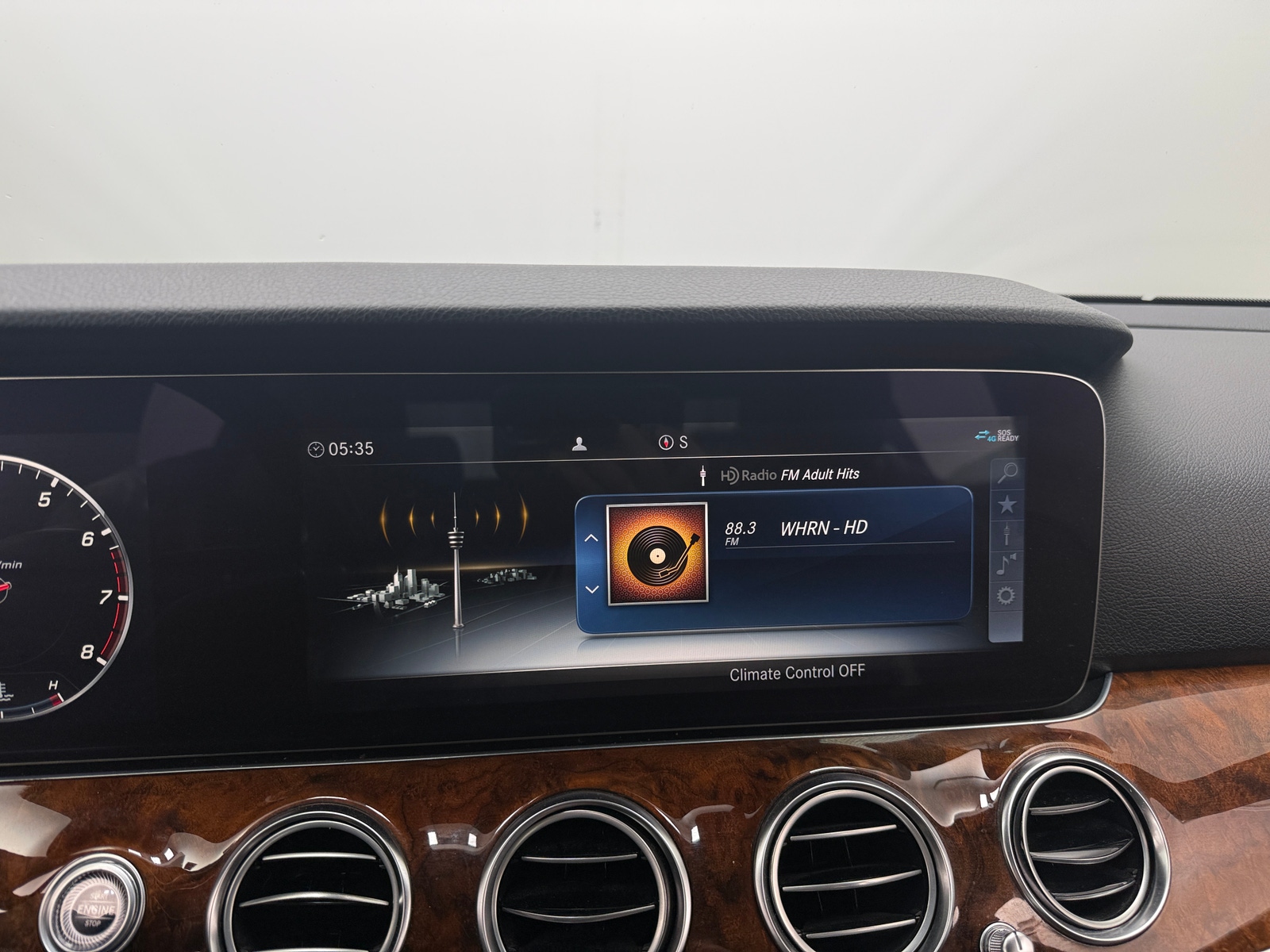 Thumbnail: 2019 Mercedes-Benz E-Class - 3
