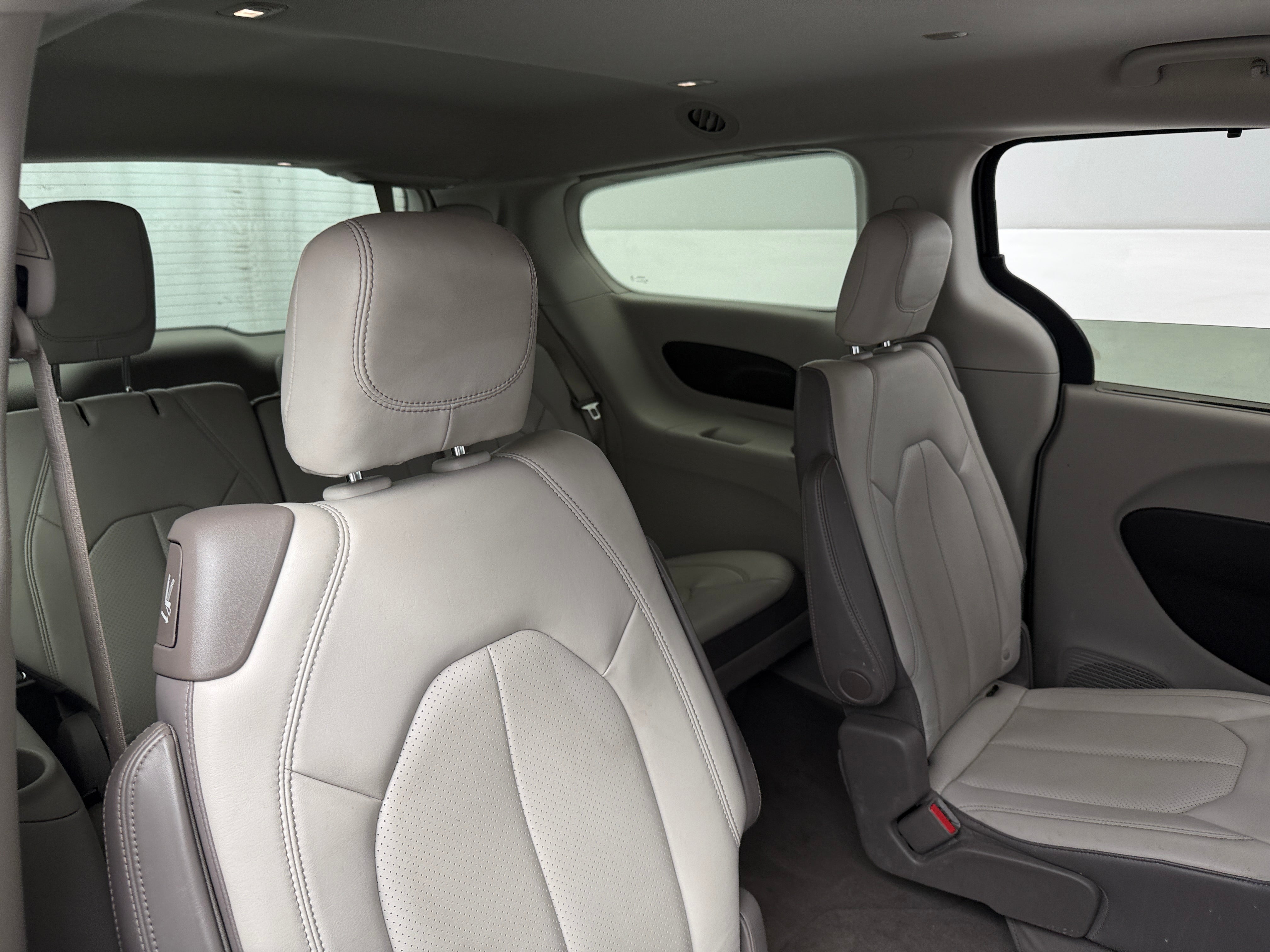 2020 Chrysler Voyager