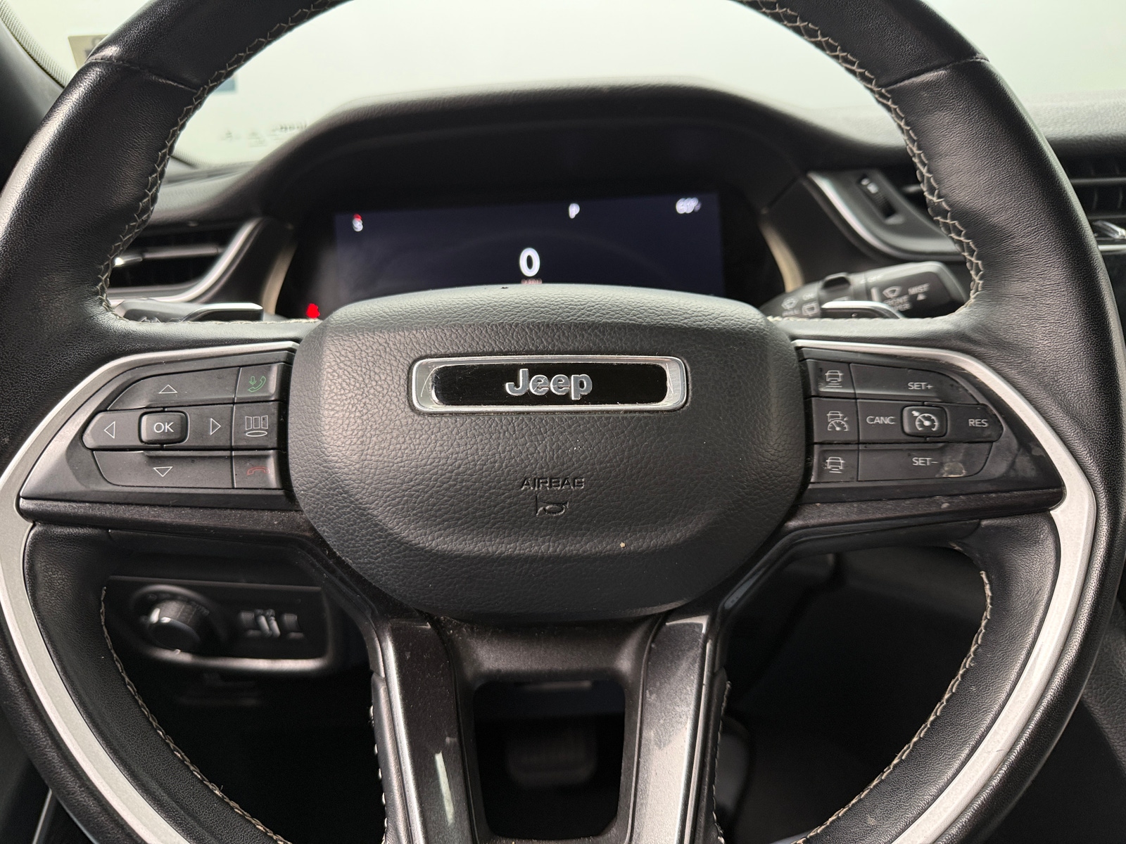 Thumbnail: 2022 Jeep Grand Cherokee L - 4