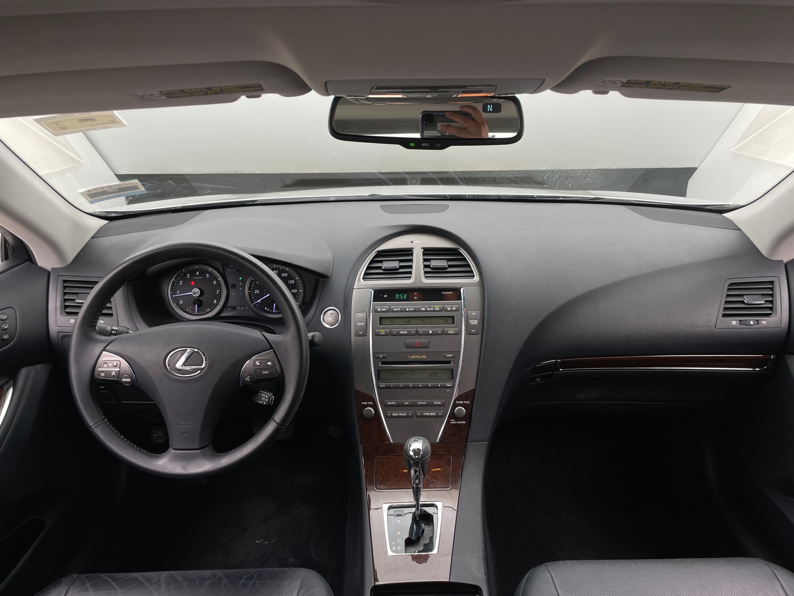 Thumbnail: 2010 Lexus ES - 2