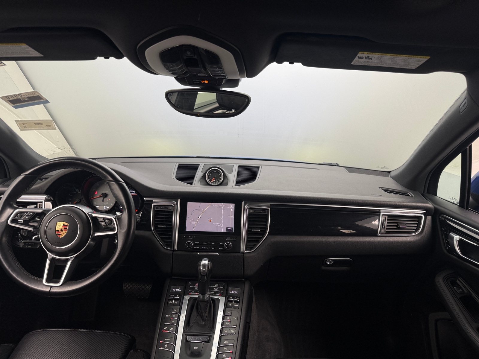 Thumbnail: 2018 Porsche Macan - 2