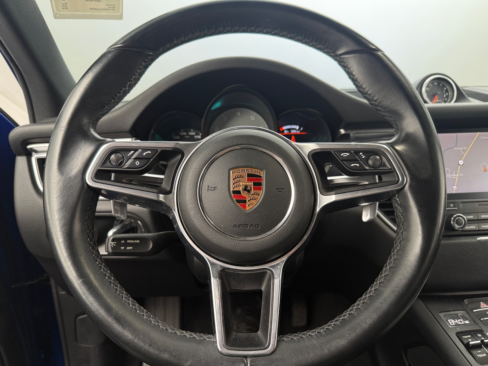 Thumbnail: 2018 Porsche Macan - 4