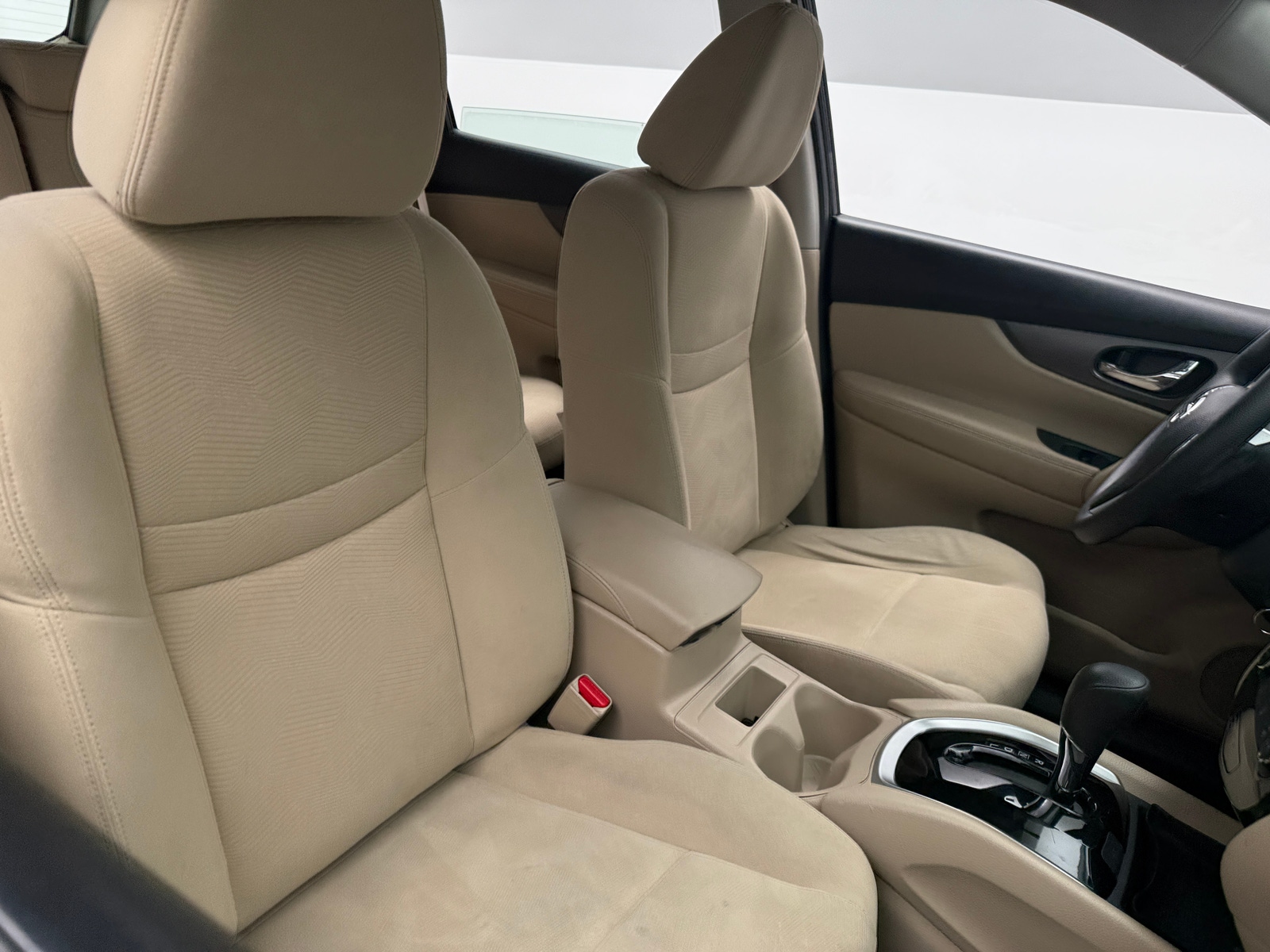 Thumbnail: 2016 Nissan Rogue - 2