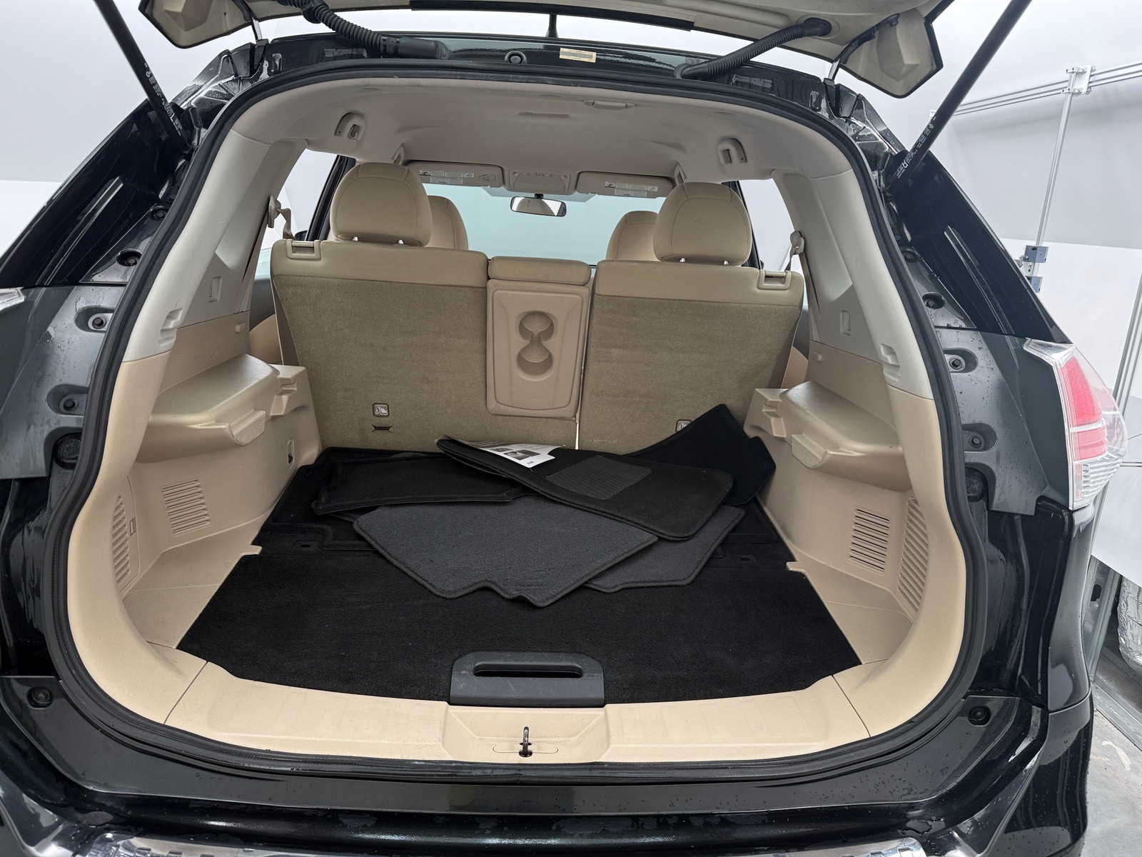 Thumbnail: 2016 Nissan Rogue - 7