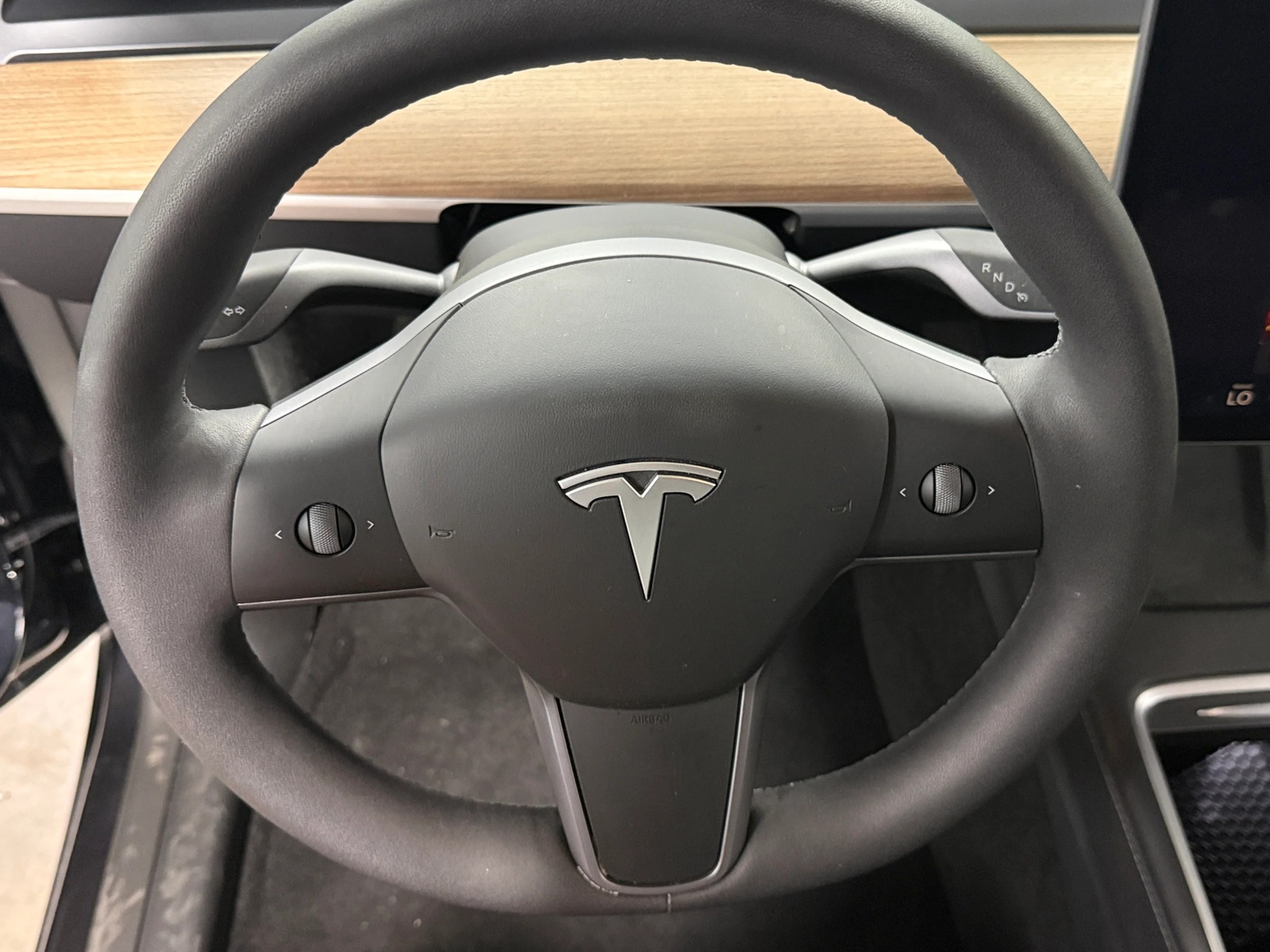 Thumbnail: 2025 Tesla Model Y - 4