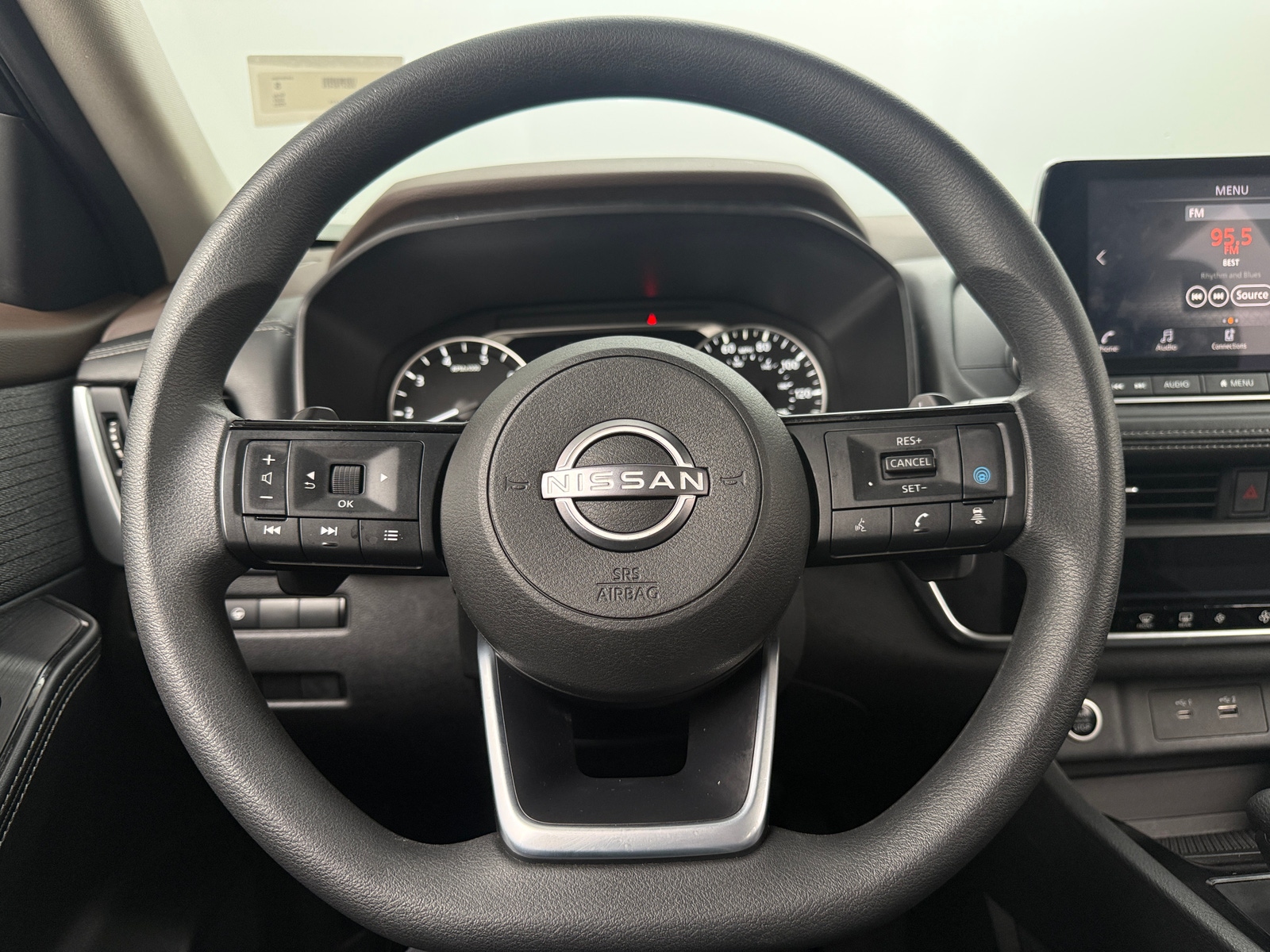 Thumbnail: 2023 Nissan Rogue - 5