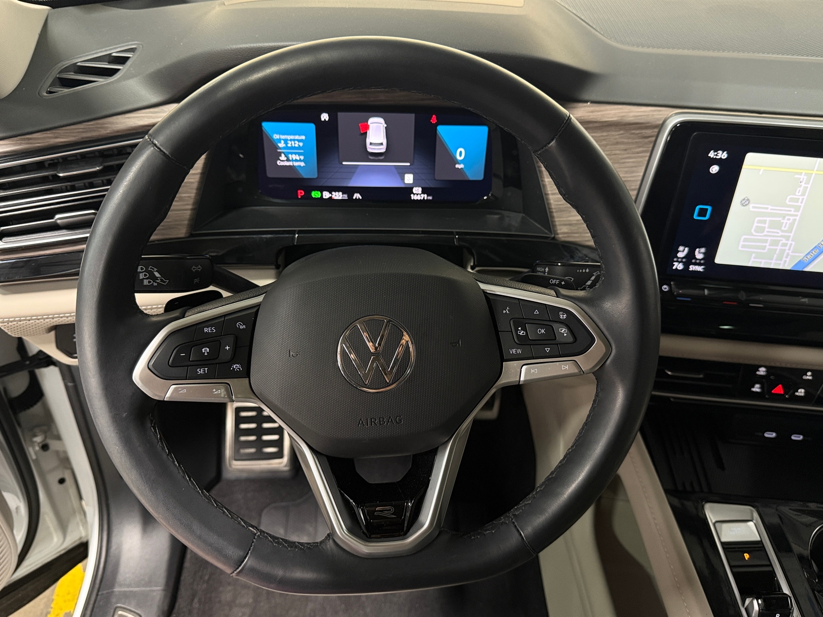Thumbnail: 2025 Volkswagen Atlas - 4
