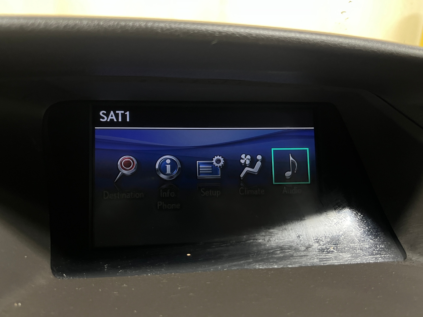 Thumbnail: 2010 Lexus RX - 3