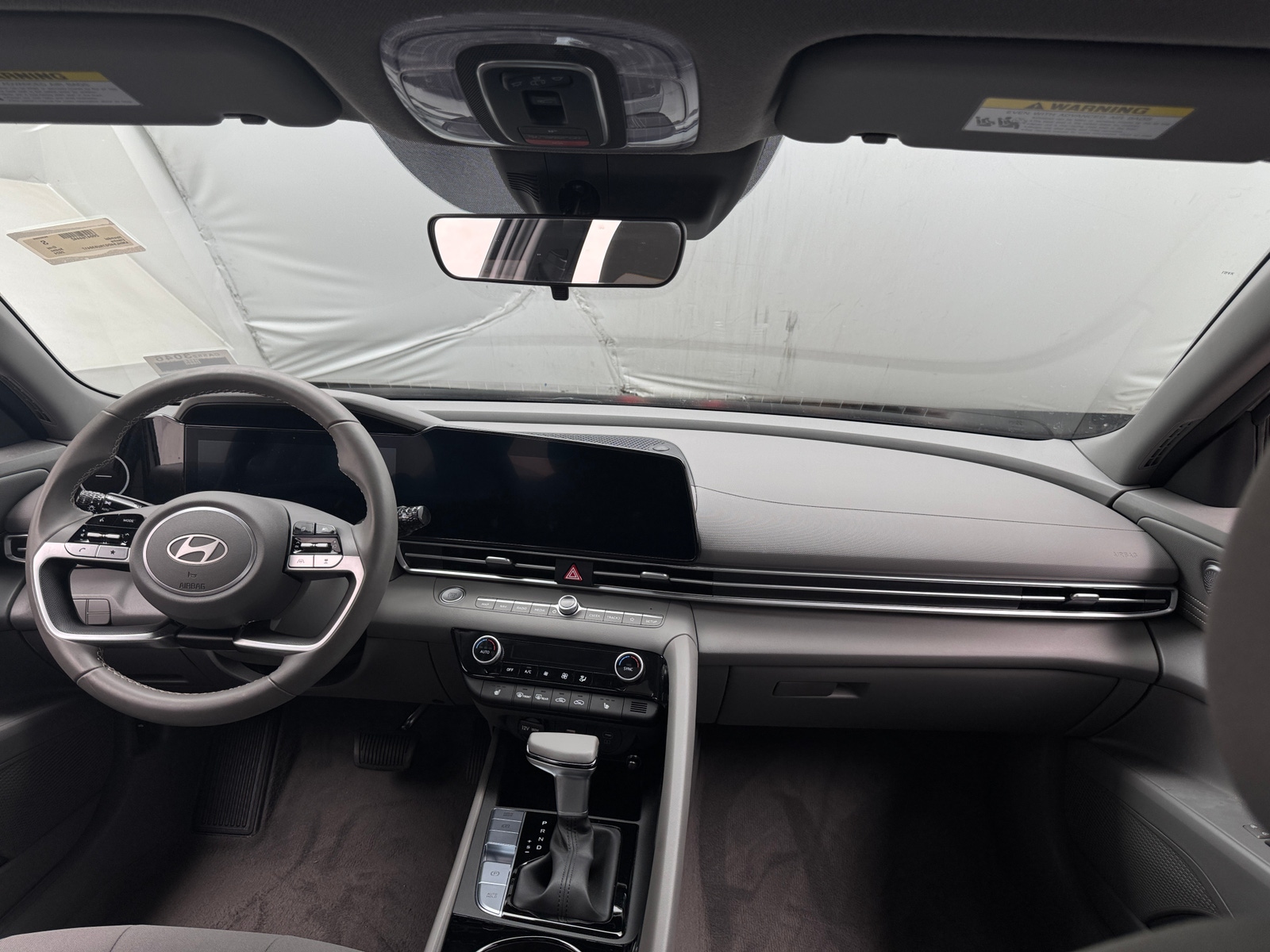 Thumbnail: 2024 Hyundai Elantra - 3