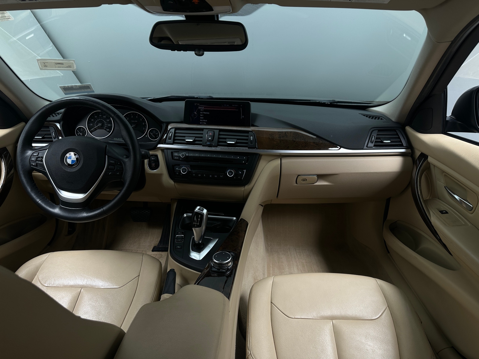 Thumbnail: 2015 BMW 3 Series - 2