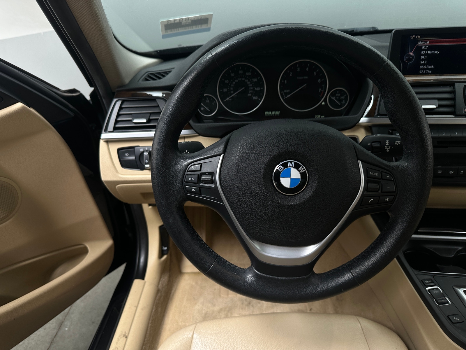 Thumbnail: 2015 BMW 3 Series - 4